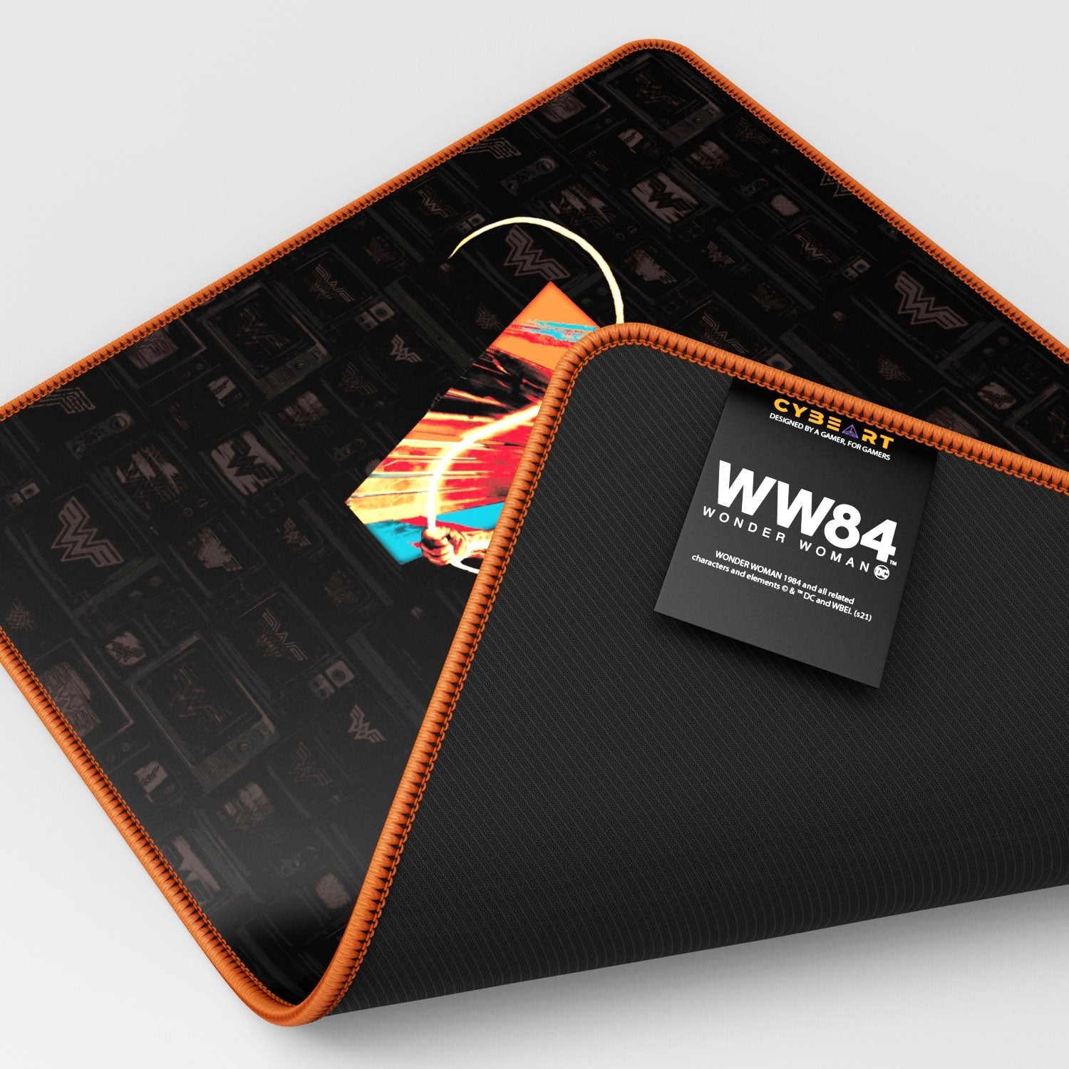 Wonder Woman Vs. Cheetah Gaming Mouse Pad - Velora