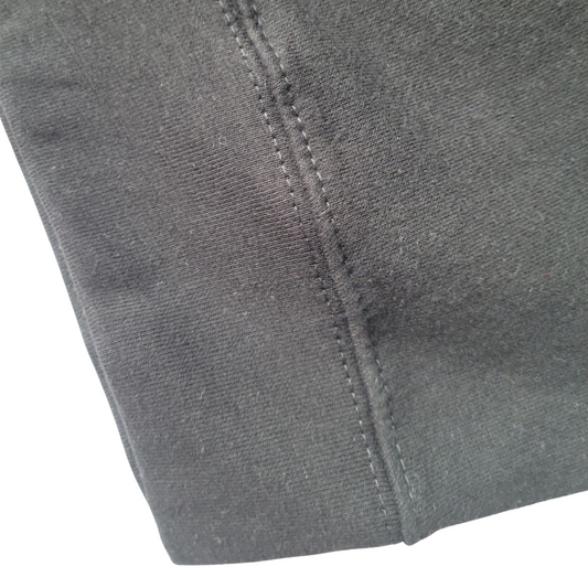 Makade Black Crewneck - Velora