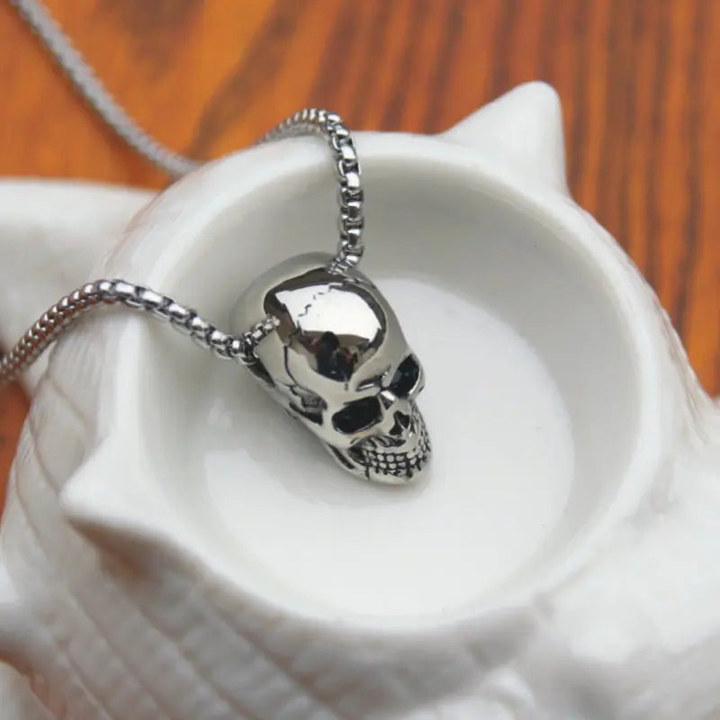 Male titanium steel skull necklace - Velora