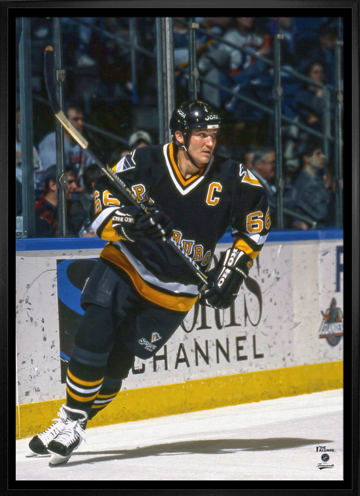 Mario Lemieux 20x29 Framed Canvas Penguins Action-V - Velora Luxury Fashion