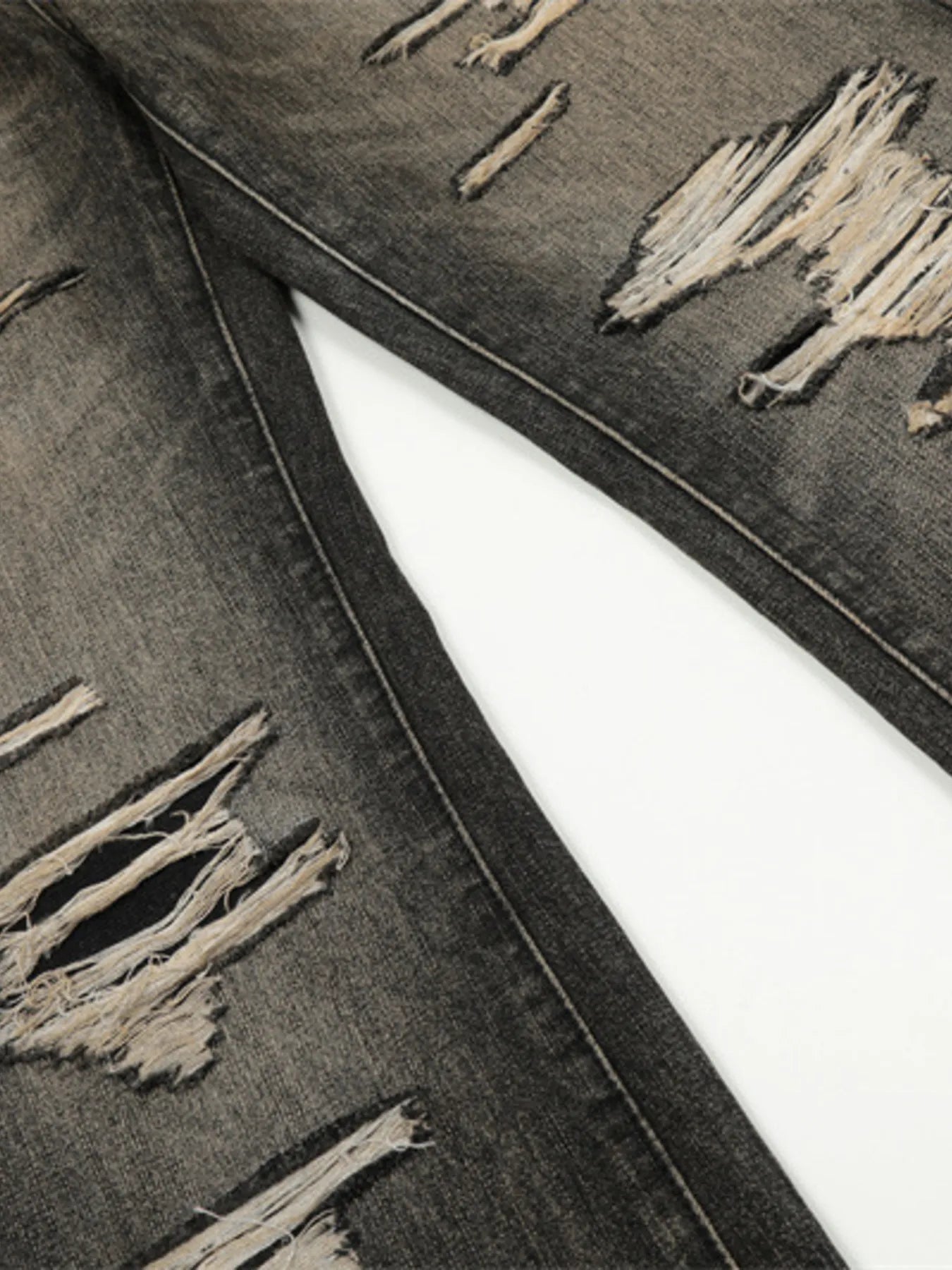 Men's Distressed Loose Fit Jeans - Velora Luxury Fashion