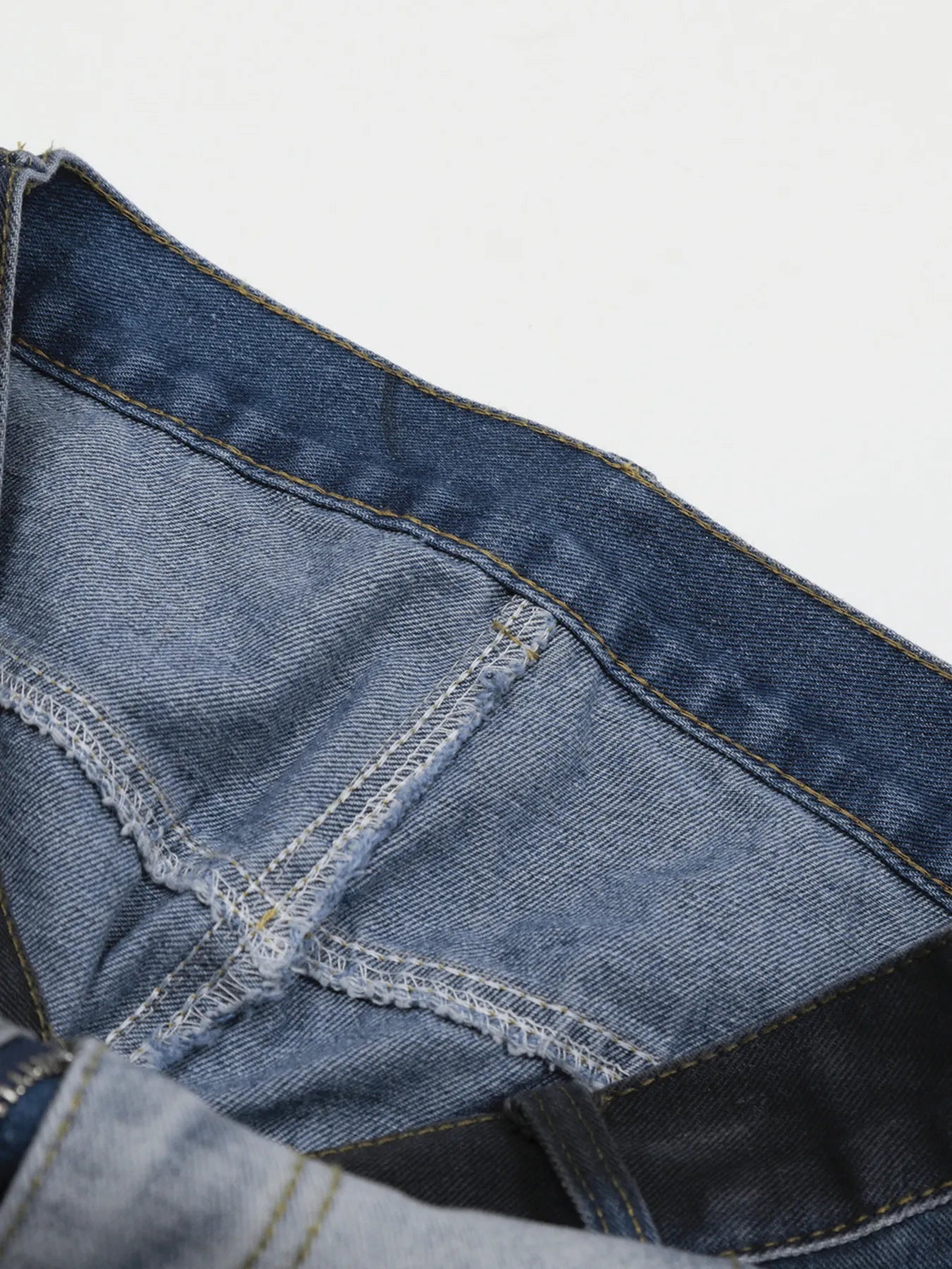 Men's Gradient Curved Jeans with Seam Detail - Velora Luxury Fashion