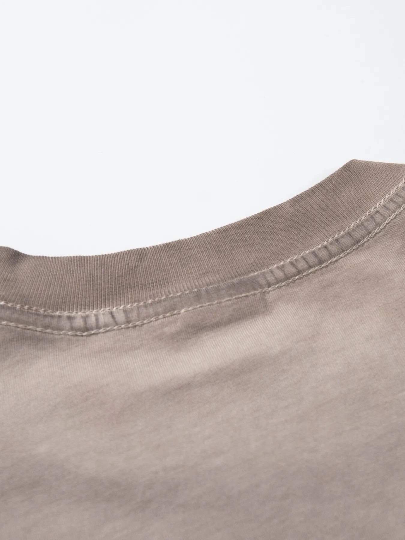 Men's Graphic Round Neck Short Sleeve T-Shirt - Velora Luxury Fashion