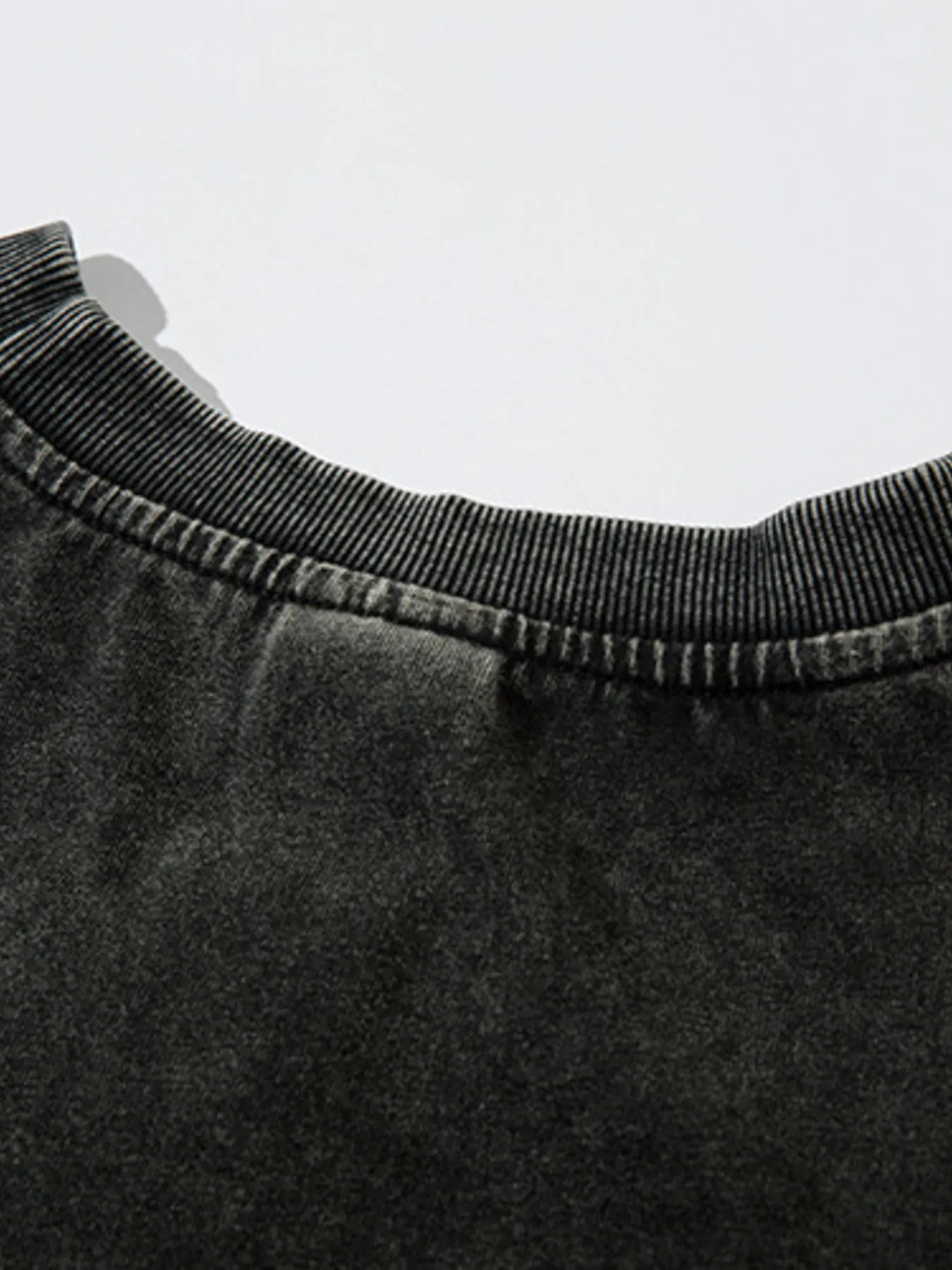 Men's Letter Graphic Long Sleeve T-Shirt - Velora Luxury Fashion