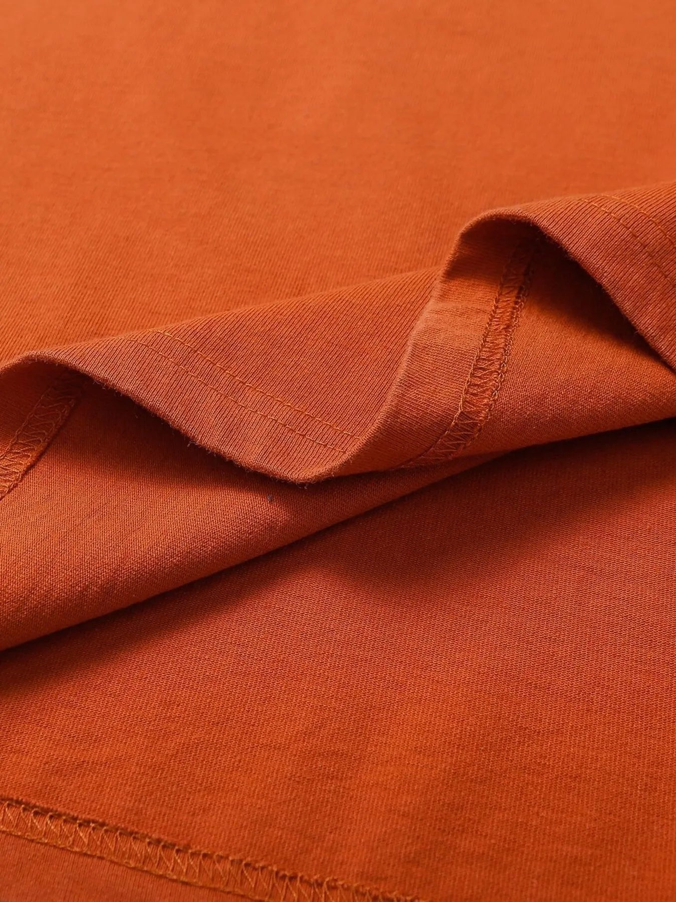 Men's Letter Graphic Round Neck T-Shirt - Velora Luxury Fashion