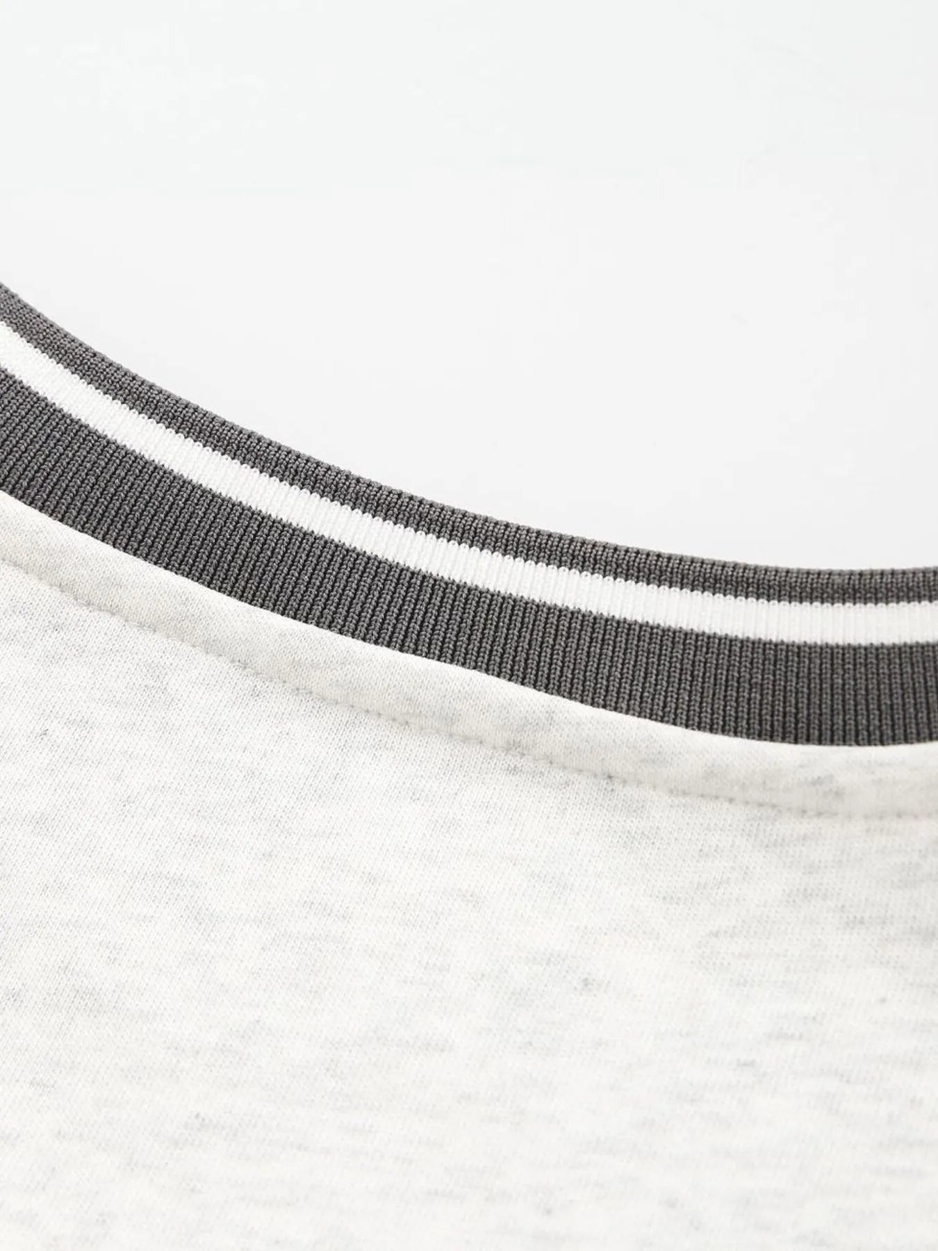 Men's Plaid Sleeve V-Neck Sweatshirt - Velora Luxury Fashion