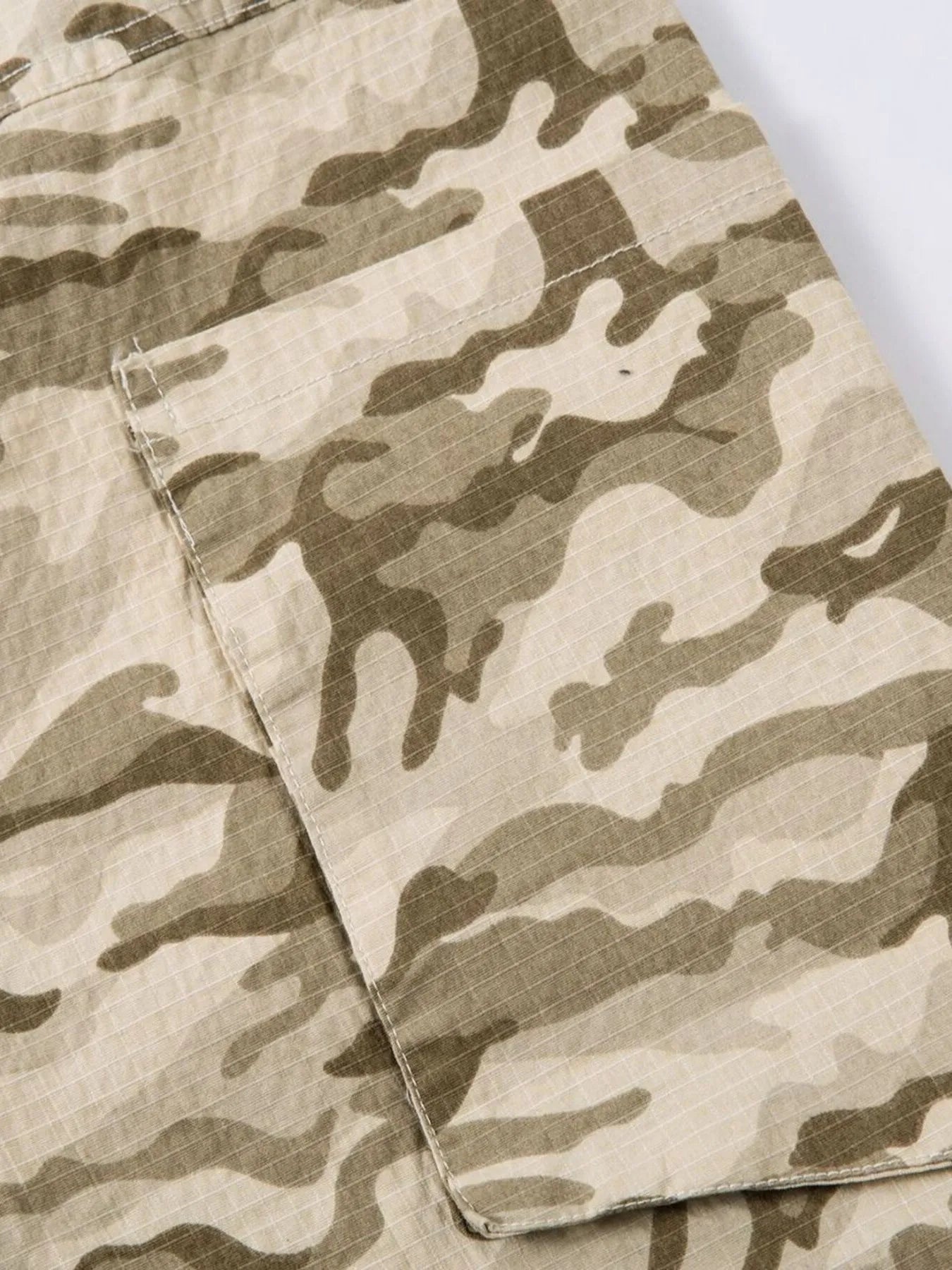 Men's Wide Leg Camo Print Cargo Pants - Velora Luxury Fashion