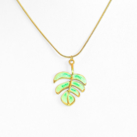 Monstera Leaf Pendant Necklace - Velora Luxury Fashion