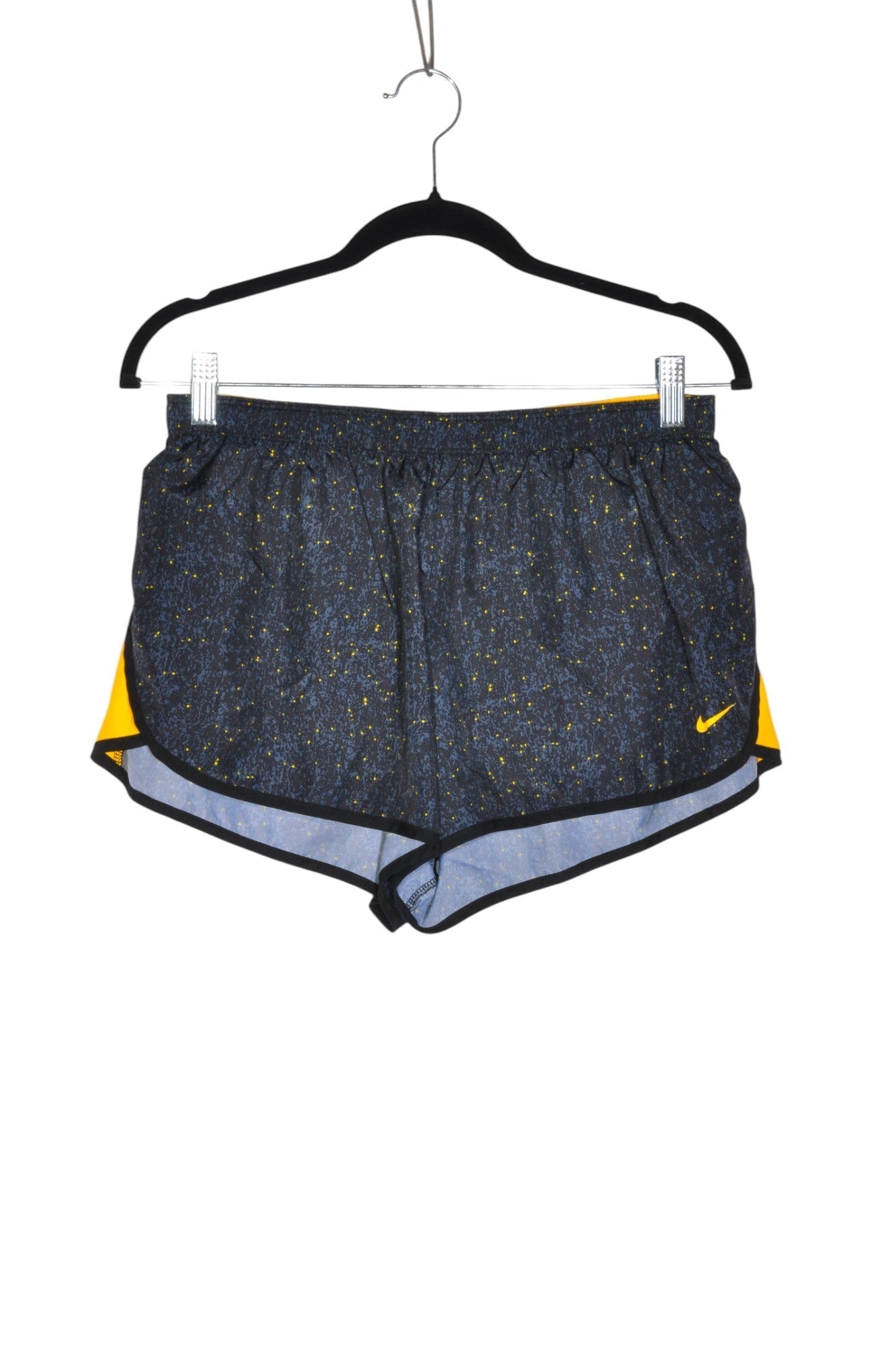 NIKE Women Classic Shorts Regular fit in Black - M - Velora Luxury Fashion