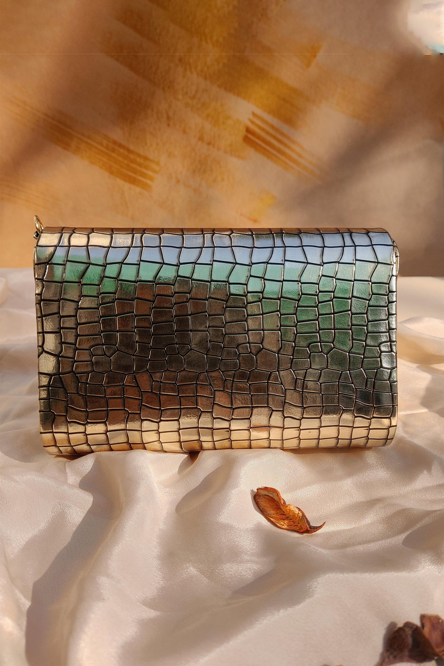 NOORIE GOLD HANDHELD CLUTCH - Velora Luxury Fashion