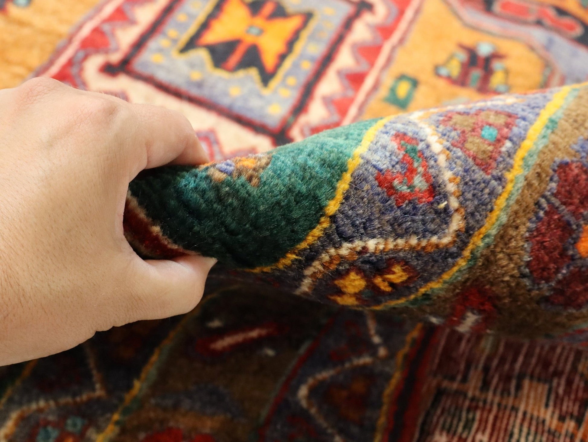 NW Persian Rug | 5' 1” x 9' - Velora Luxury Fashion