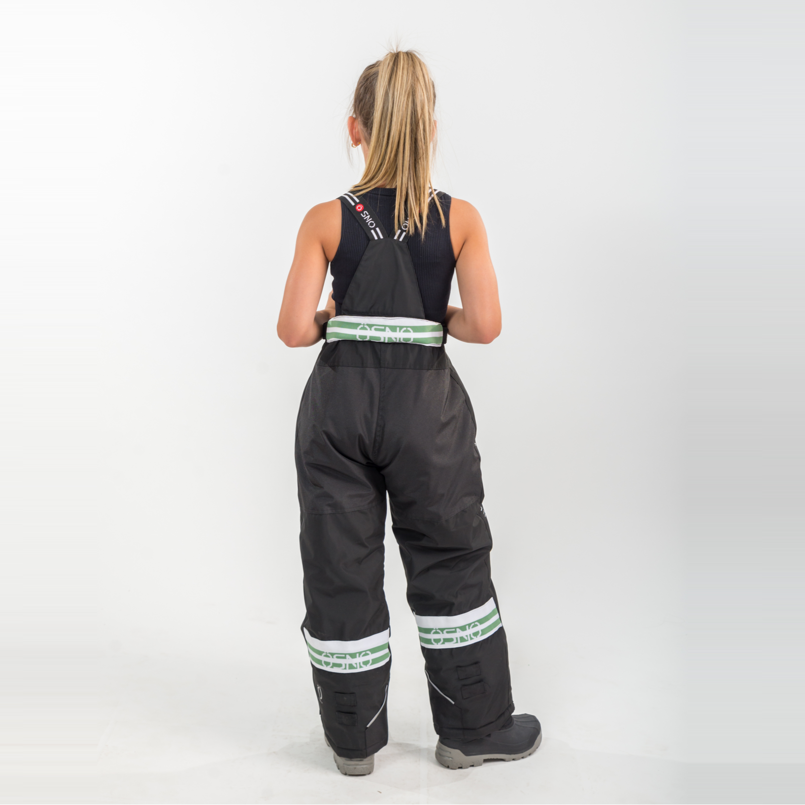 Nikki’s Cropped Ski Jacket & Pants Snowsuit - Velora Luxury Fashion