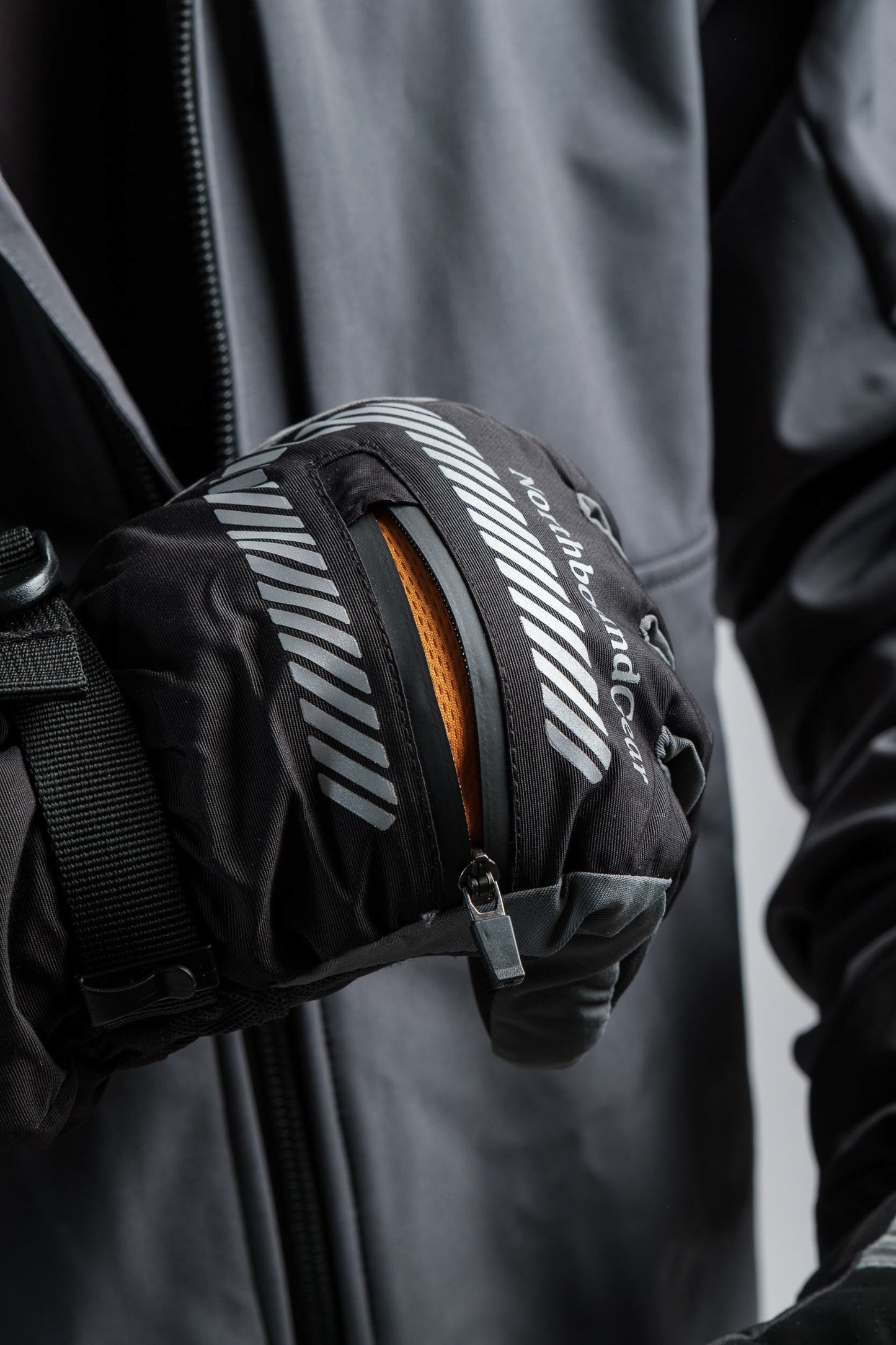 “Defender” 3-in-1 Gloves with Touchscreen Northbound Gear