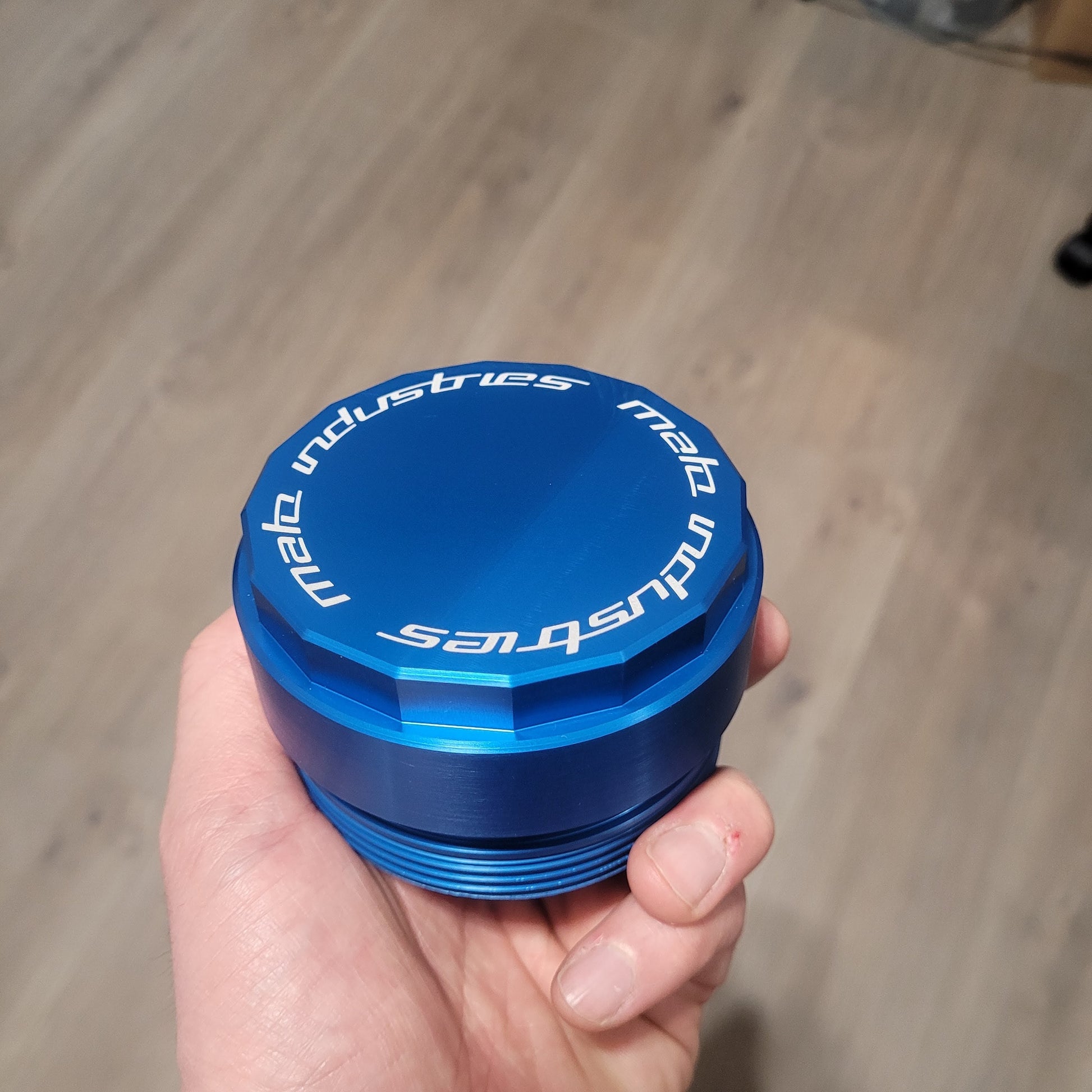 Oil Filter Cap Billet Aluminum for BMW N54 N55 S55 N51 N52 N20 N26 335i - Velora Luxury Fashion