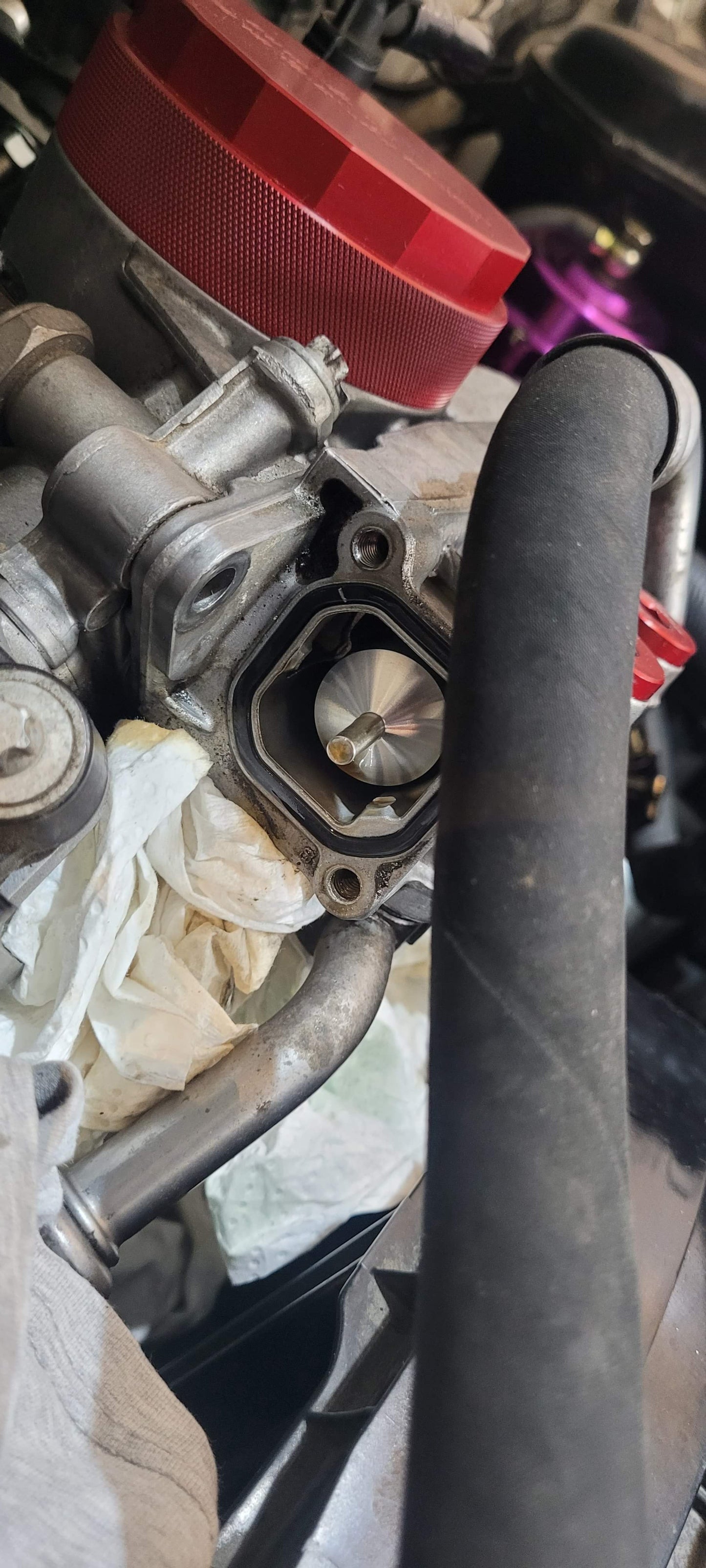 Oil Thermostat Racing Valve for BMW 335i, 135i, N54, S55, N55 - Velora Luxury Fashion