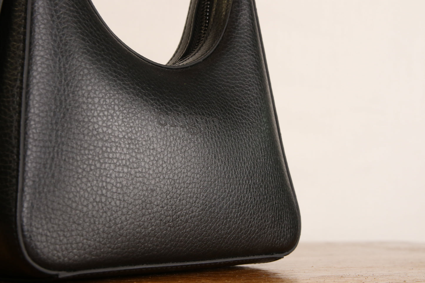 Origyn 01 - Plant-Based Vegan Leather Shoulder Handbag - Made with Plastic-Free MIRUM® - Velora Luxury Fashion