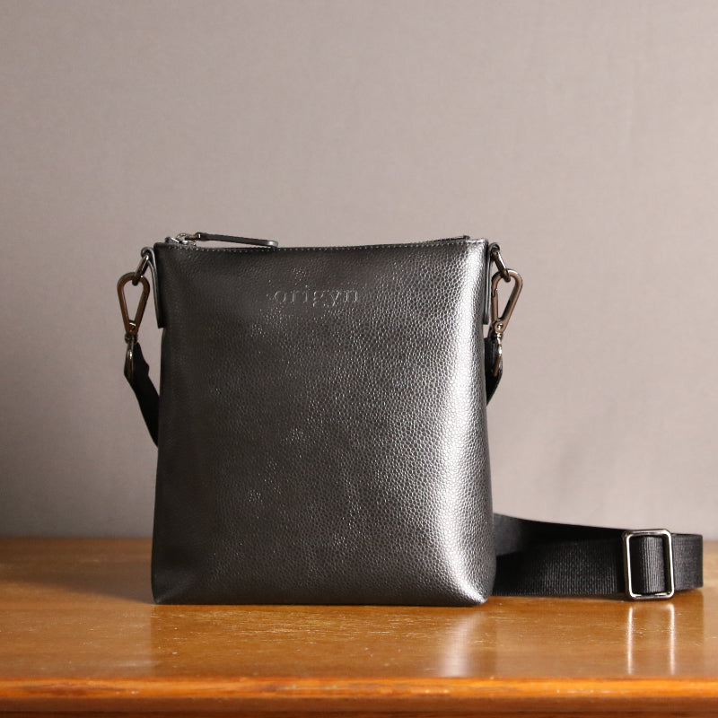 Origyn 04 - Plant-Based Vegan Leather Top Zip Handbag - Made with Plastic-Free MIRUM® - Velora Luxury Fashion
