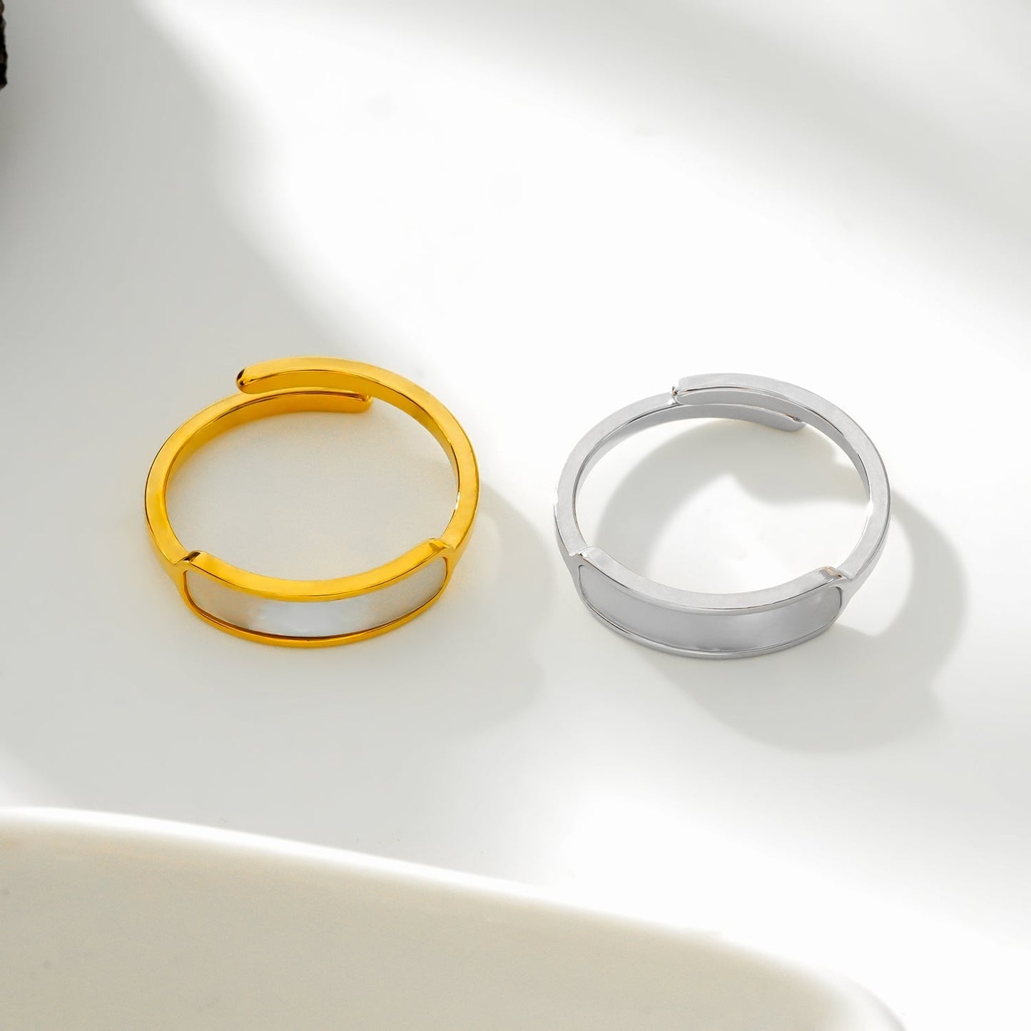 PEILLON Gold: Modern Minimalist Natural Shell Band Inset Ring - Velora Luxury Fashion