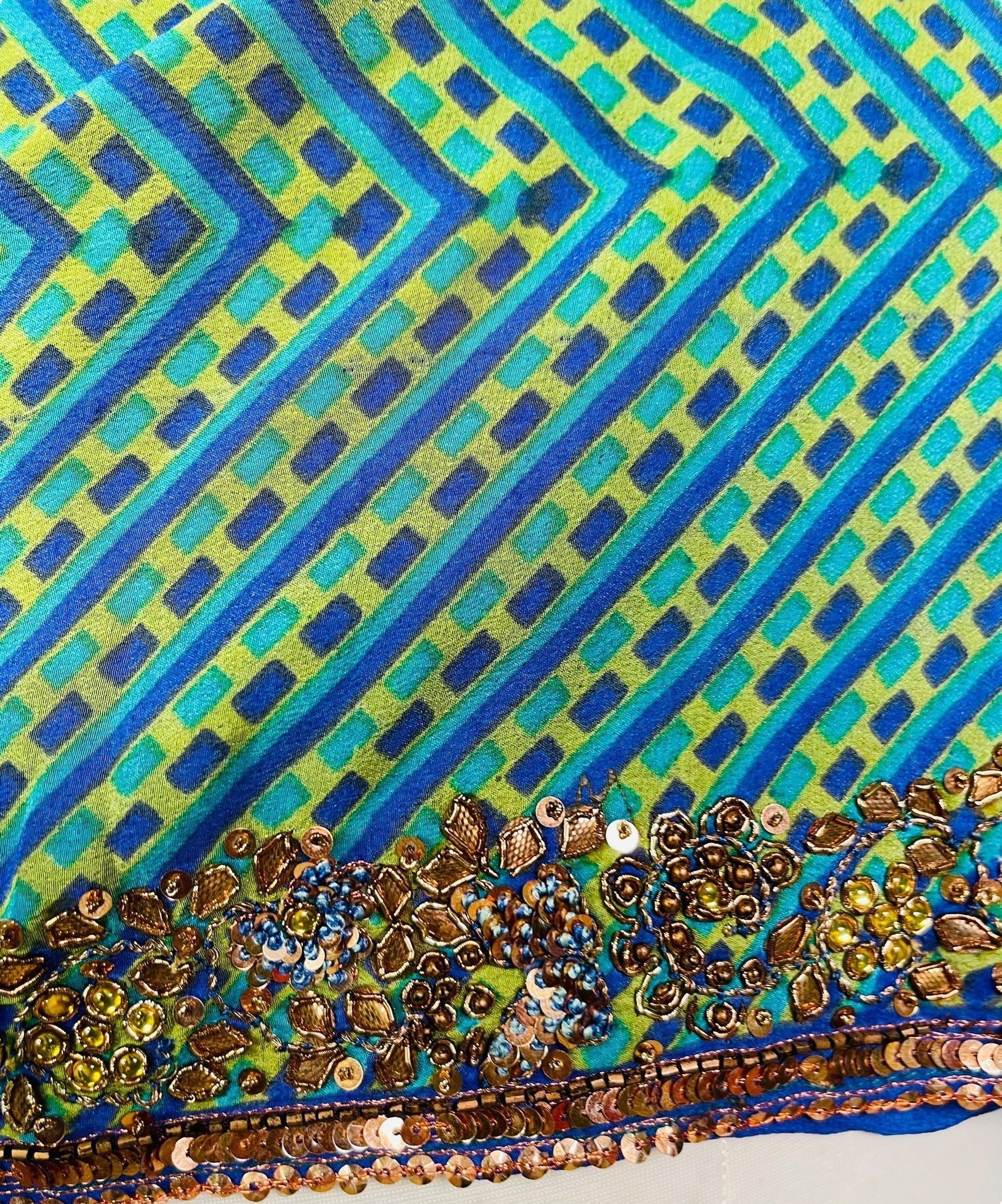 PRC6571B Avatar Pure Silk Capelet Poncho - Velora Luxury Fashion