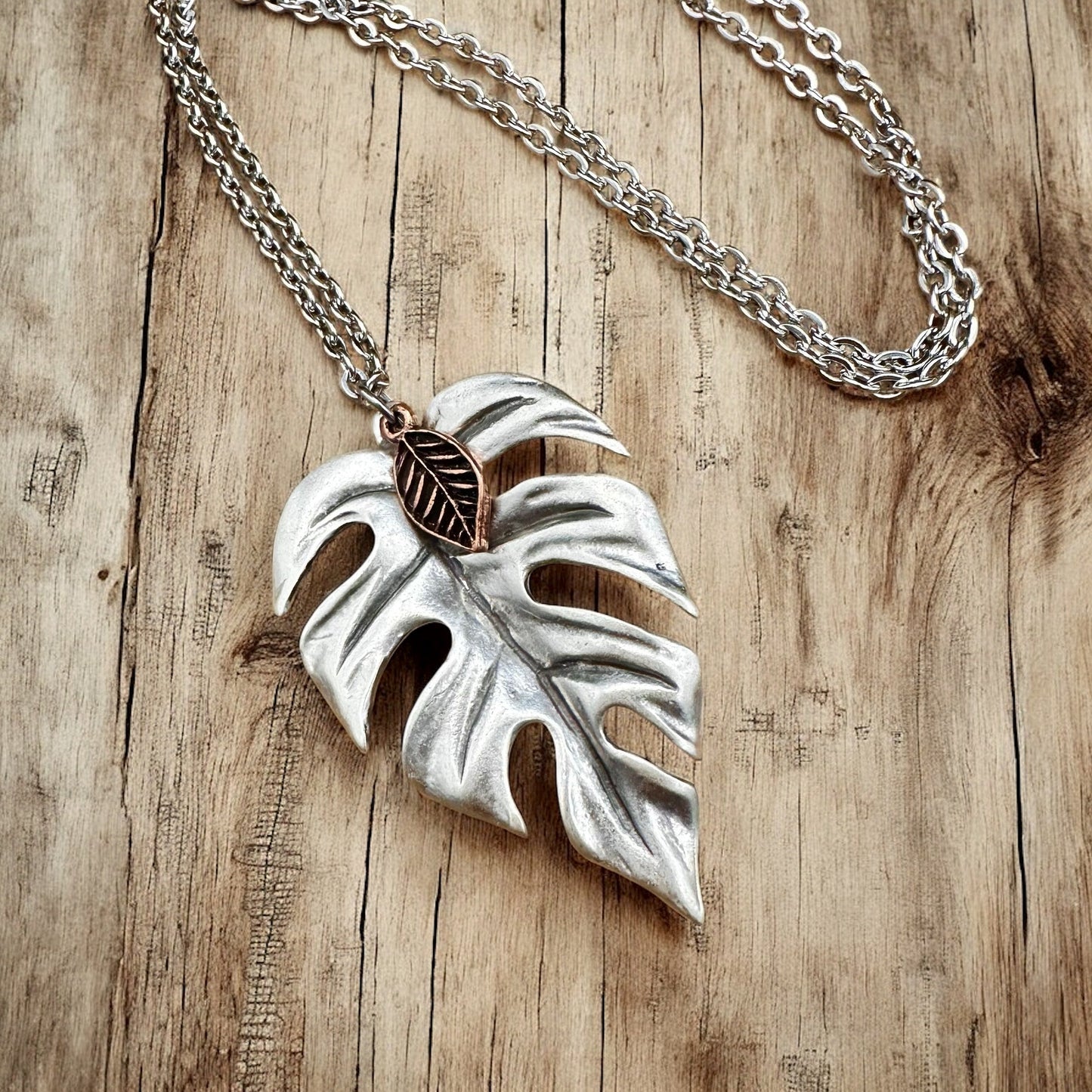 Palm Leaf Necklace - Velora Luxury Fashion
