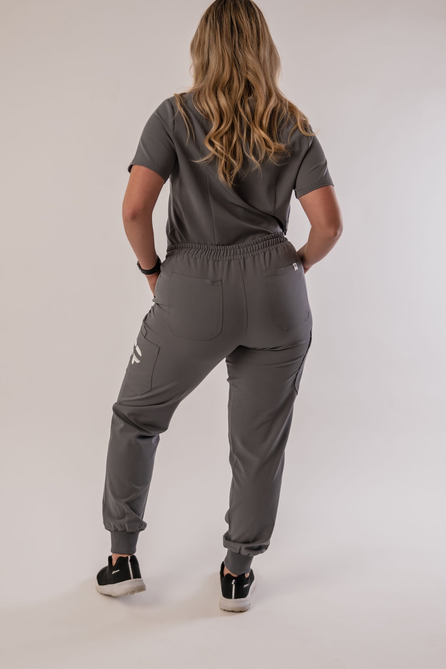 Paméla -Pantalon d'uniforme jogger - Velora Luxury Fashion