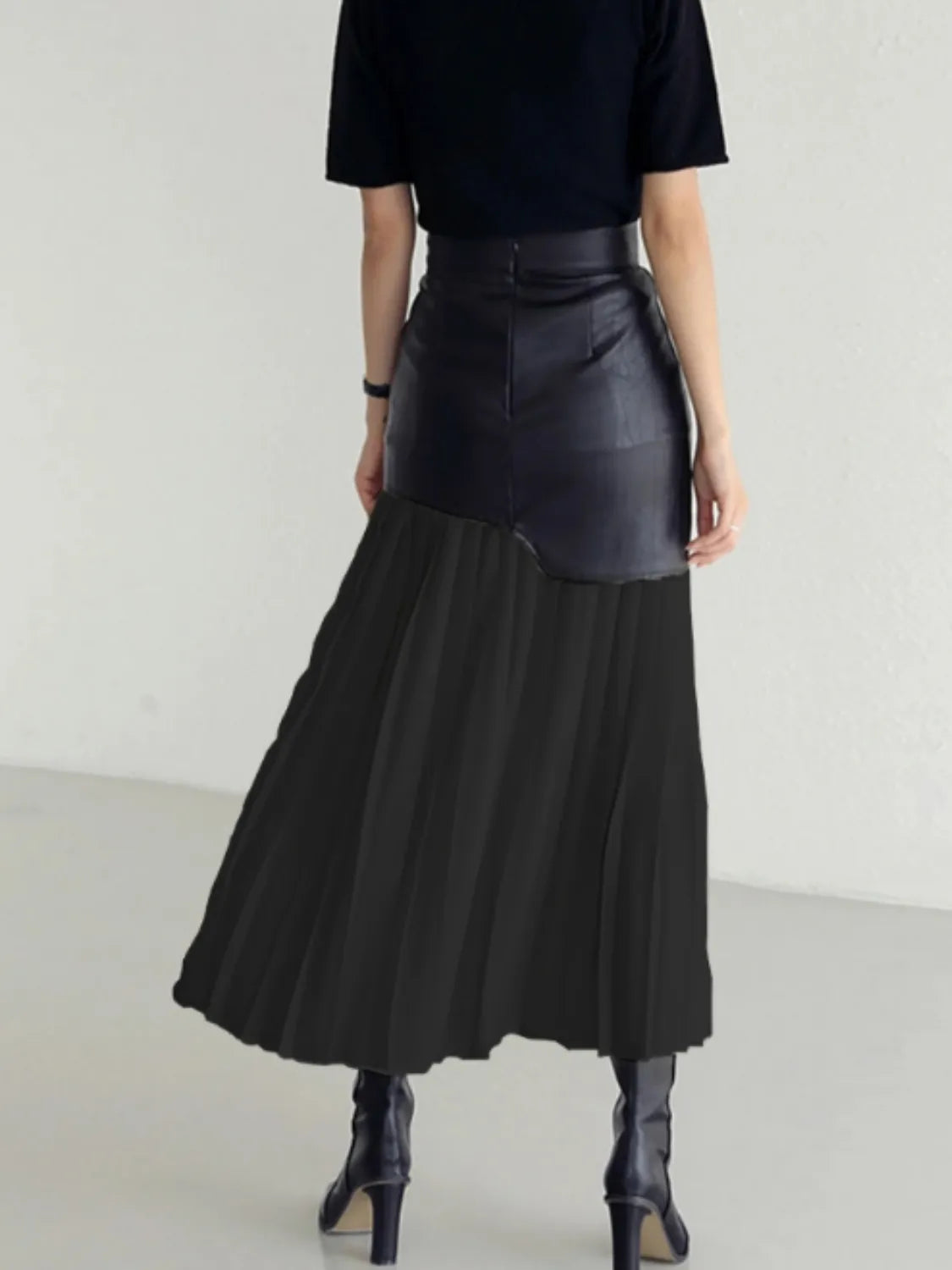 Patchwork Contrast Pleated Skirt - Velora Luxury Fashion
