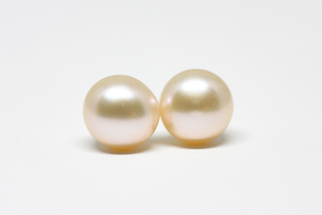 Peach Pink Pearl Stud Earrings 8mm - Velora Luxury Fashion