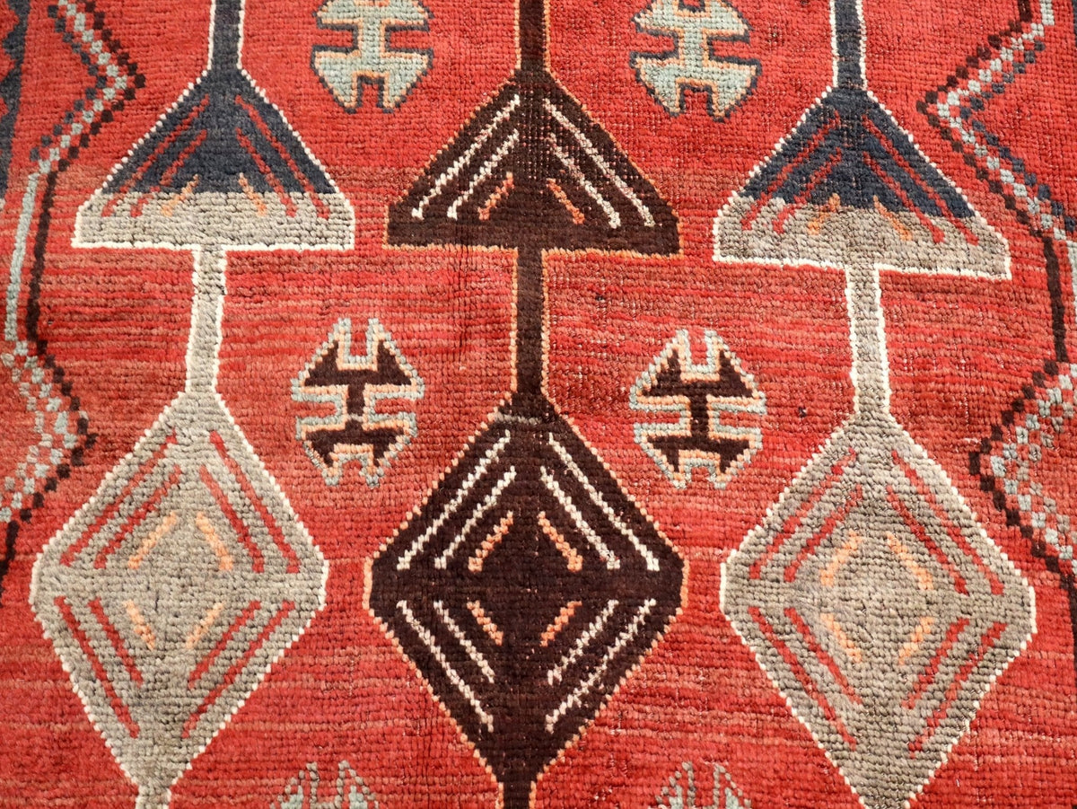 Persian Luri Runner Rug | 3' 1” x 8' 8" - Velora Luxury Fashion