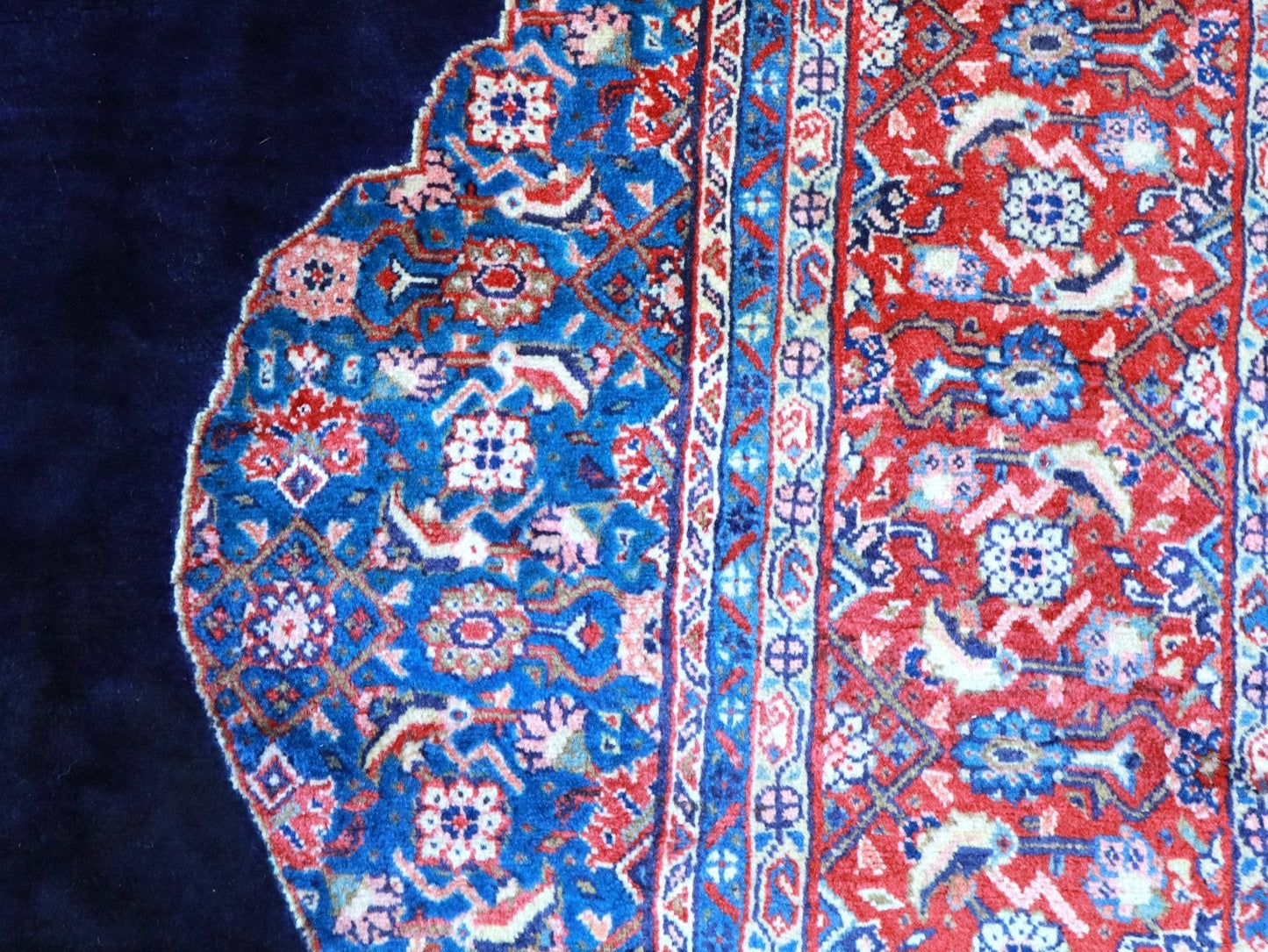 Persian Sarouk Rug | 7' 9" x 11' - Velora Luxury Fashion