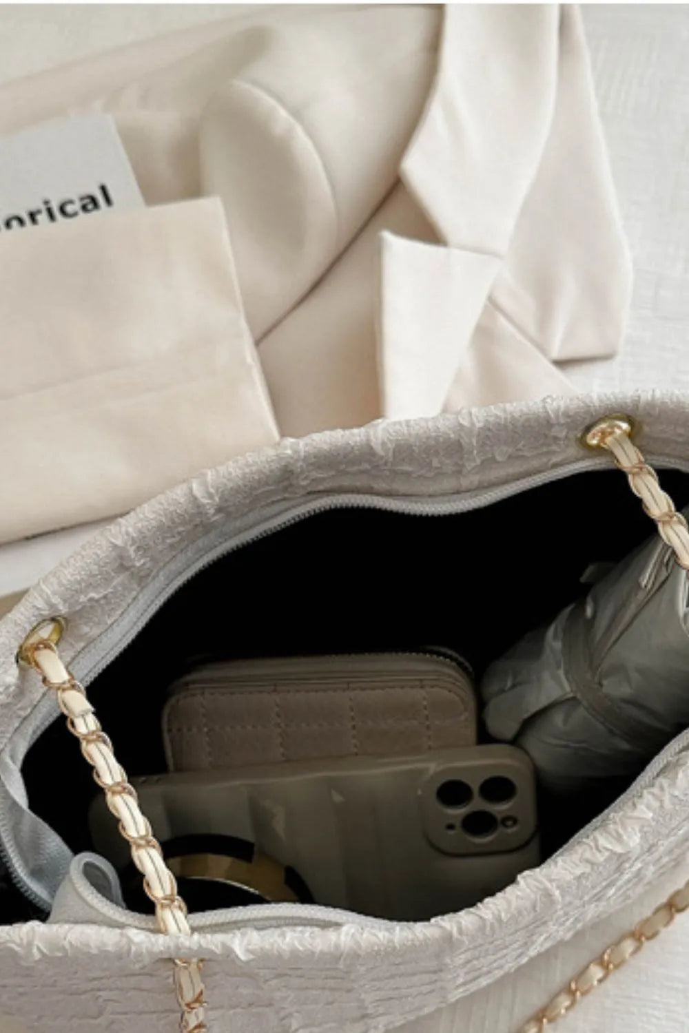 Polyester Texture Chain Tote bag - Velora Luxury Fashion