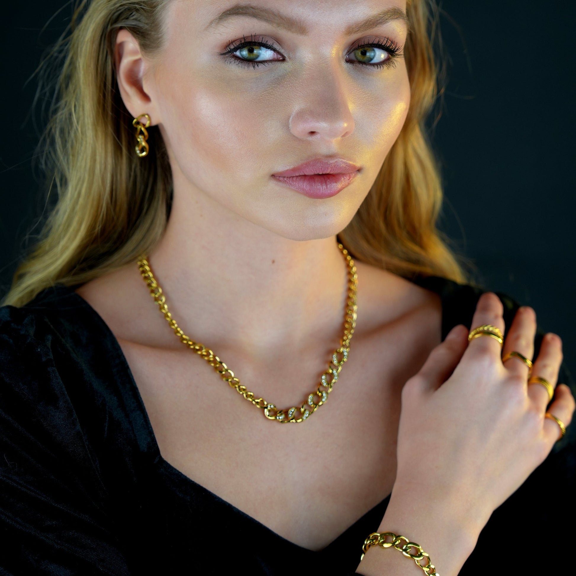 ROUEN Zirconia Embedded Cuban Chain Statement Necklace - Velora Luxury Fashion