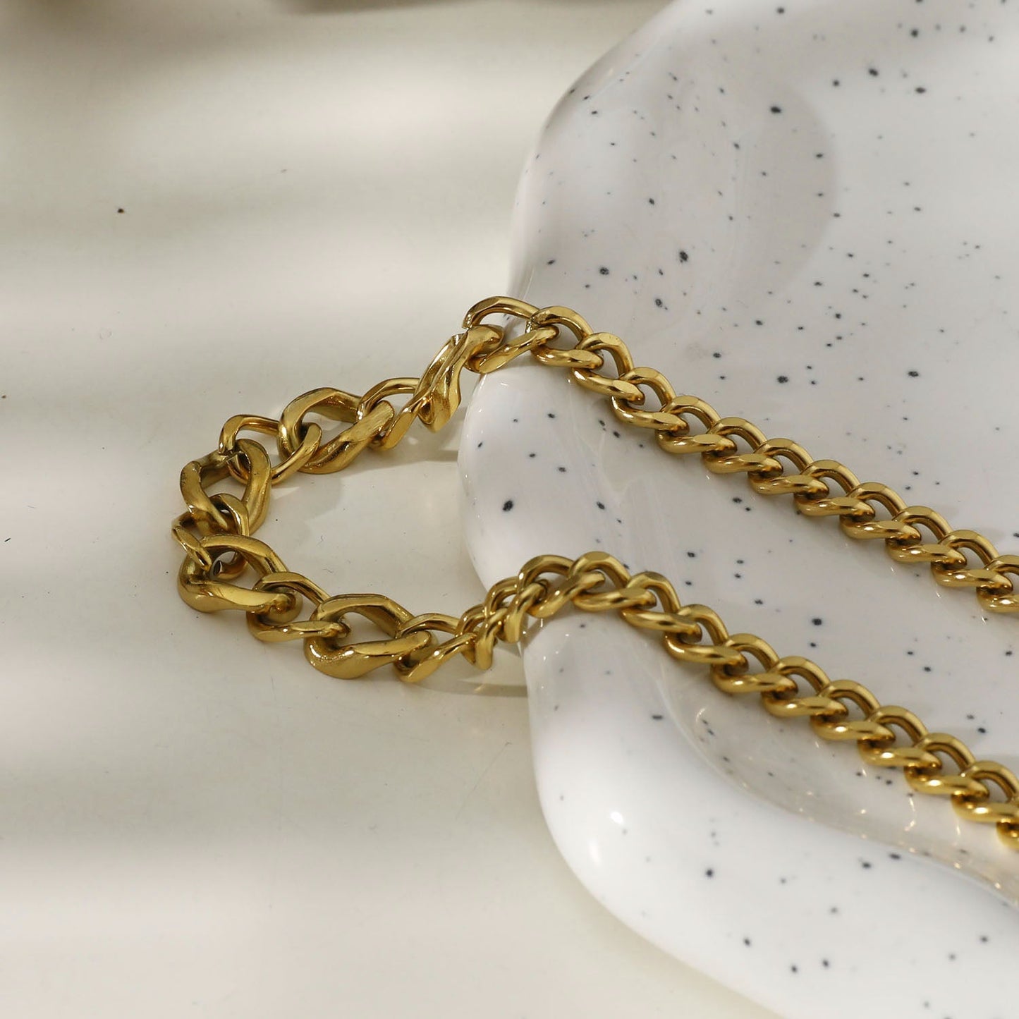 ROUEN Zirconia Embedded Cuban Chain Statement Necklace - Velora Luxury Fashion
