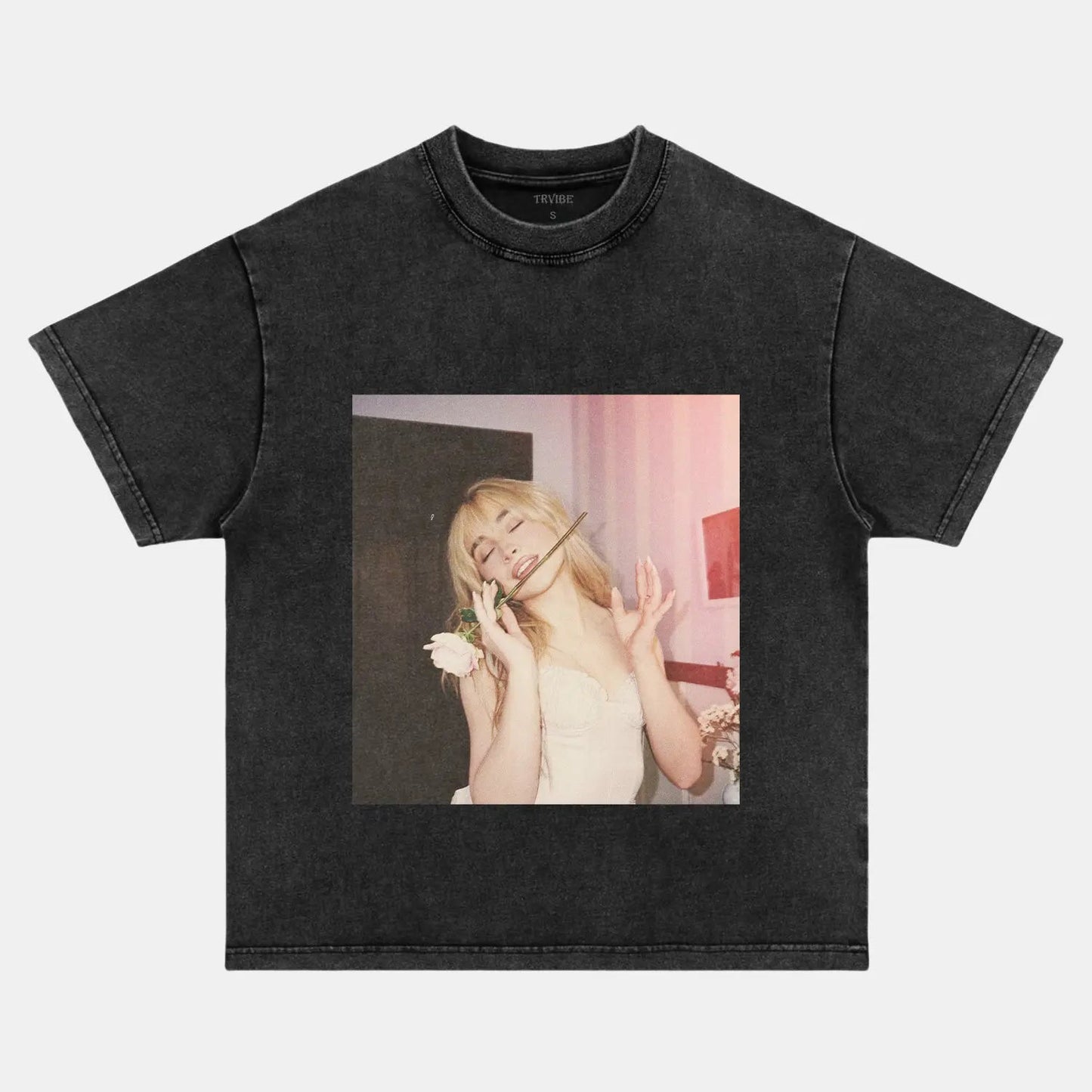 Sabrina Carpenter: Music Icon Tee V6 - Velora