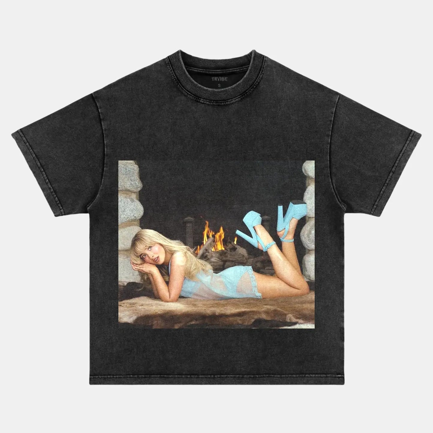 Sabrina Carpenter: Music Icon Tee V3 - Velora