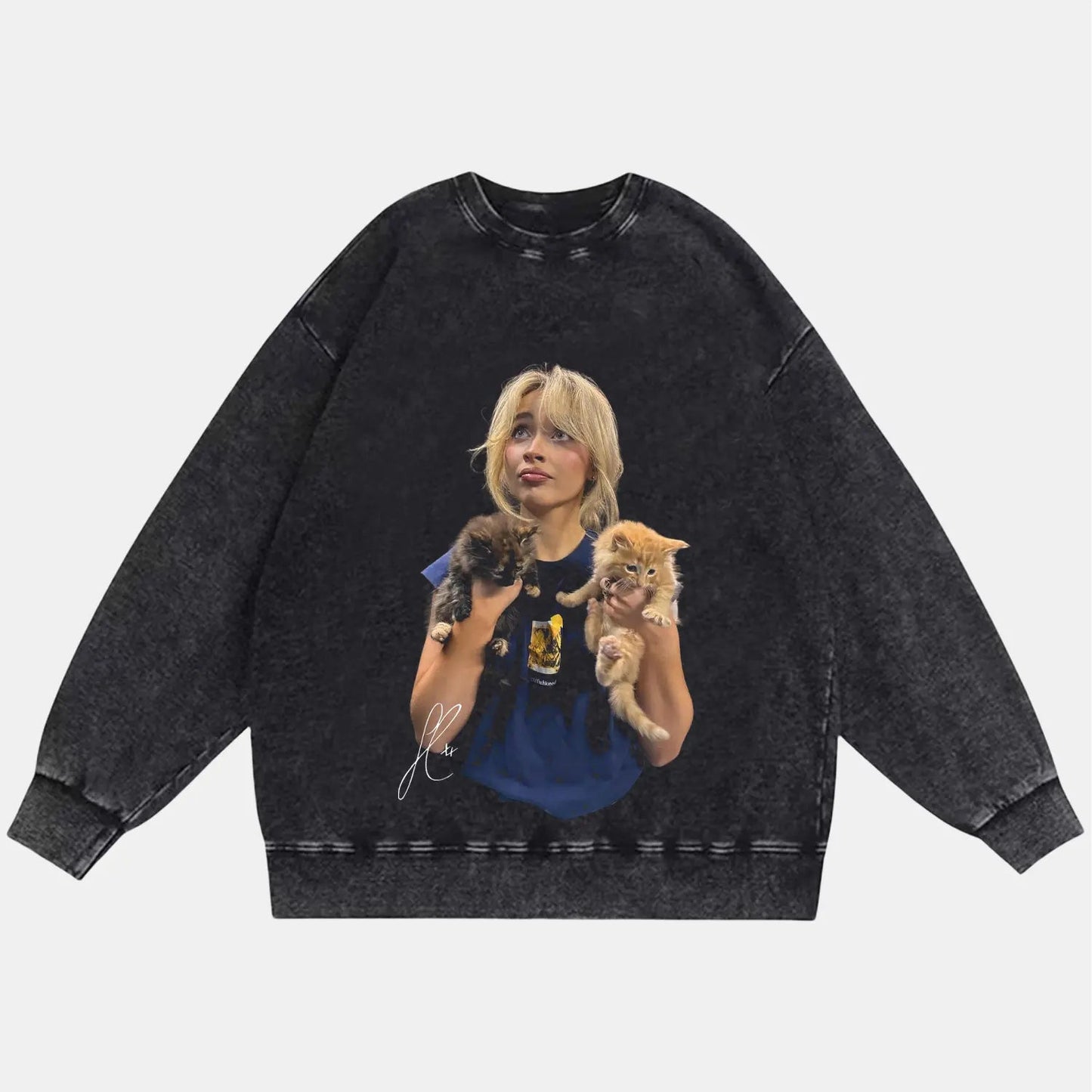 Sabrina carpenter: Music Icon Tee V21 - Velora