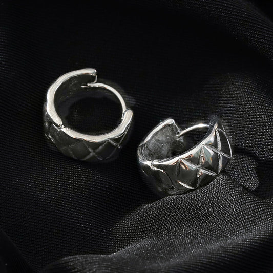 SHELBURNE: Decorative Etched Wide Mini Hoop Earrings in White Gold (Silver Toned) - Velora Luxury Fashion