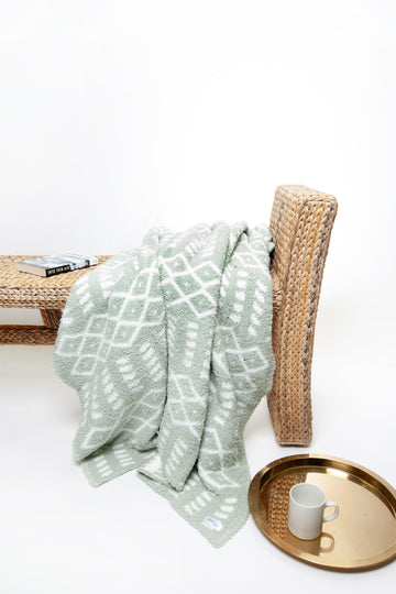 Desert Sage & White Diamond Point Print Extended Throw