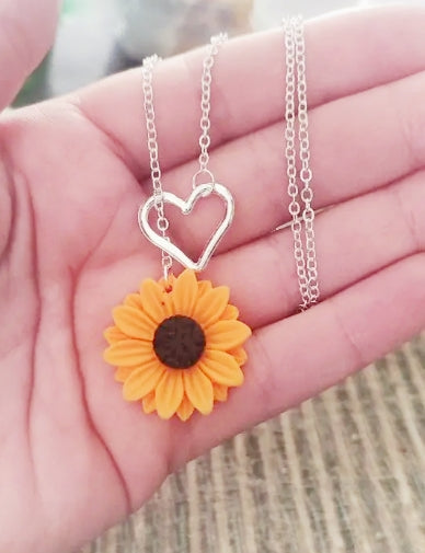 Sunflower Love Lariat Necklace - Velora