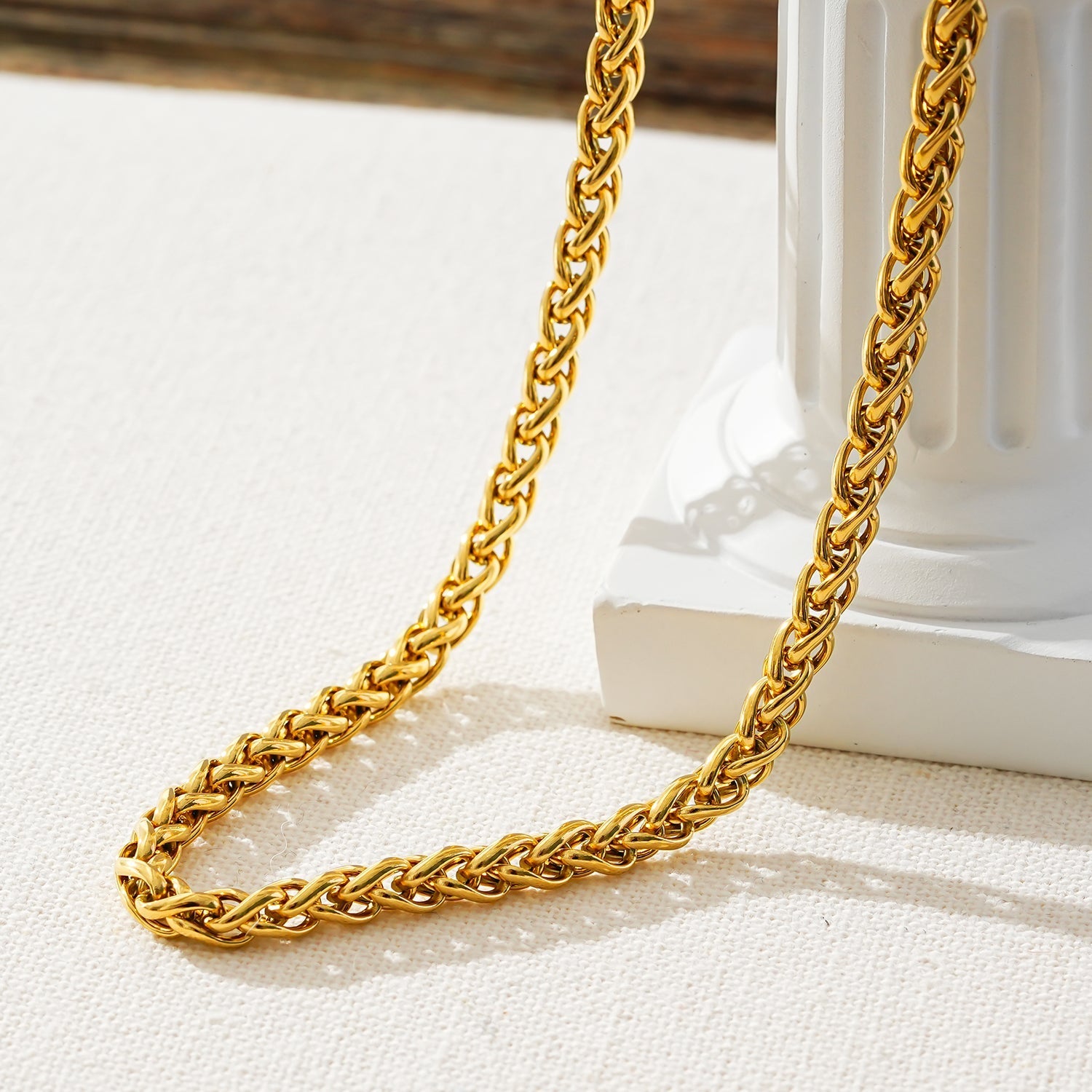 Style ABBOT: Interwoven Oval Hoop Chunky Necklace - Velora Luxury Fashion