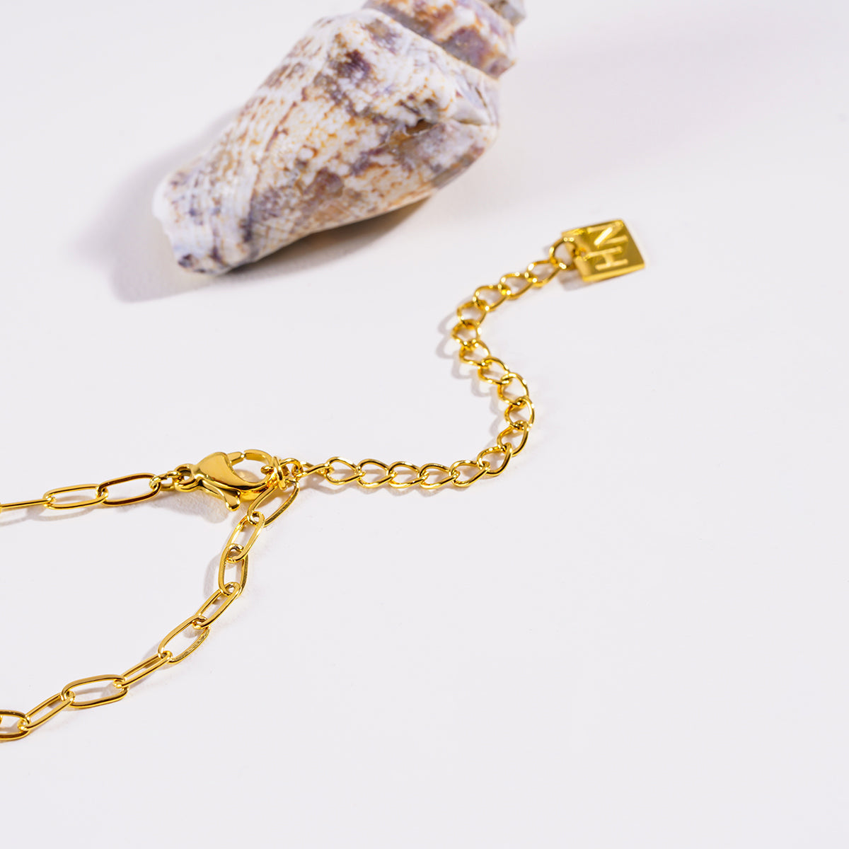 Style ANNABELLA: Minimalist Metal & Shell Square Pendant on a Paper-Clip Chain Necklace. - Velora Luxury Fashion