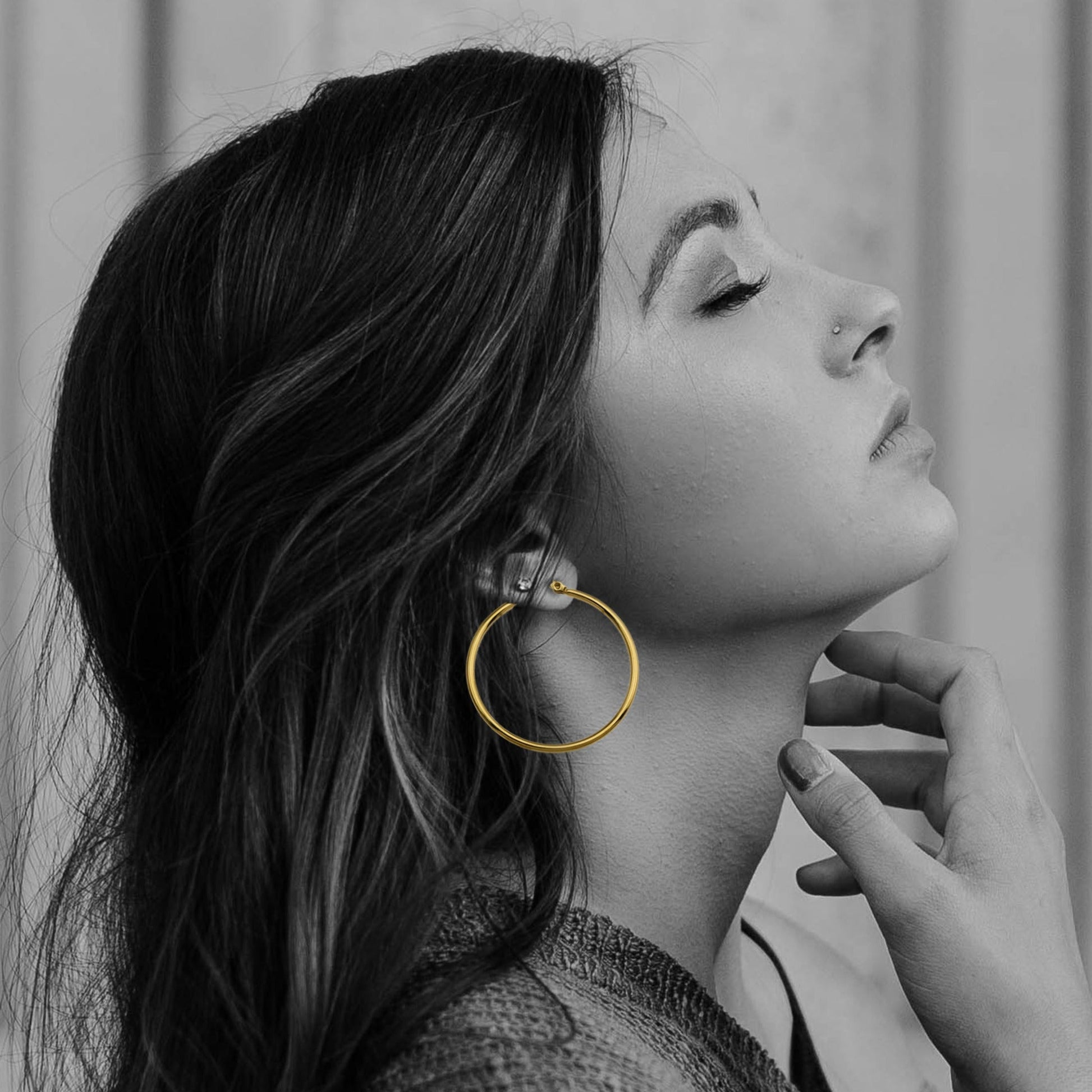 Style BIANCA Gold: Classic Essential Everyday Basic Round Gold Hoops. Available in 7 Sizes - 1cm to 6cm - Velora Luxury Fashion