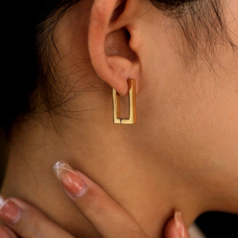 Style DELILAH: Rectangular Mini Hoop Earrings in Gold - Velora Luxury Fashion