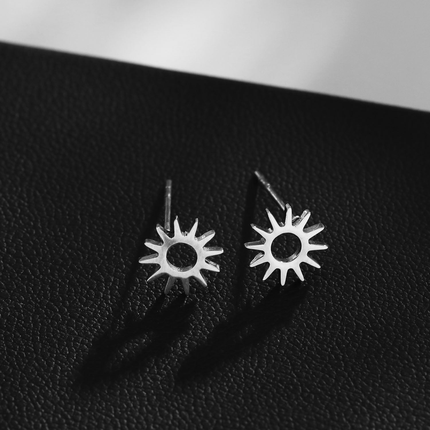 Style EDLA: 'Starry Night' Stud Earrings Silver - Velora Luxury Fashion