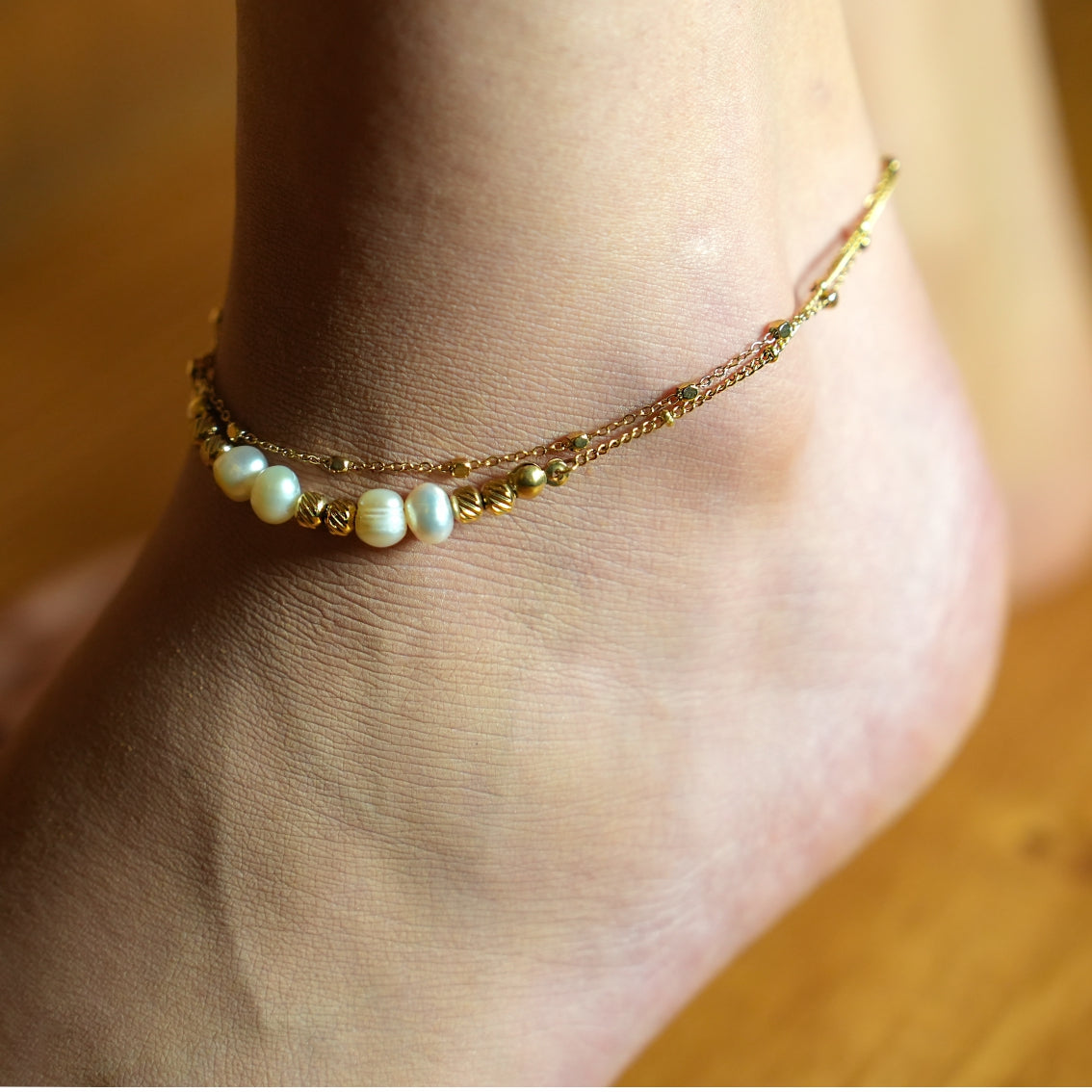 Style MARENTA LG: Gilded Harmony Chain Anklet with Gold Beads and Freshwater Pearls - Velora Luxury Fashion