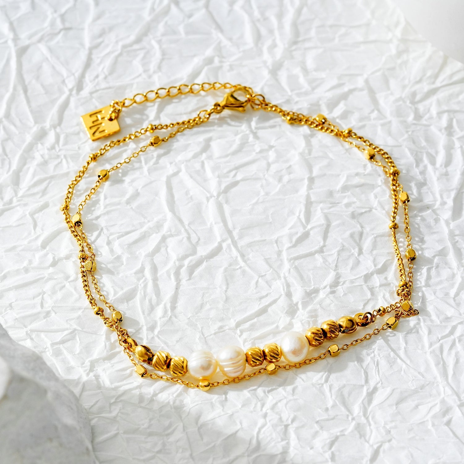 Style MARENTA LG: Gilded Harmony Chain Anklet with Gold Beads and Freshwater Pearls - Velora Luxury Fashion