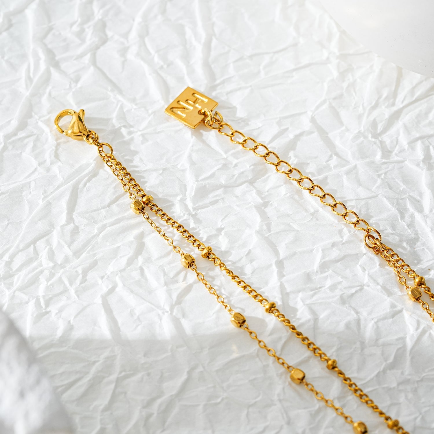 Style MARENTA LG: Gilded Harmony Chain Anklet with Gold Beads and Freshwater Pearls - Velora Luxury Fashion