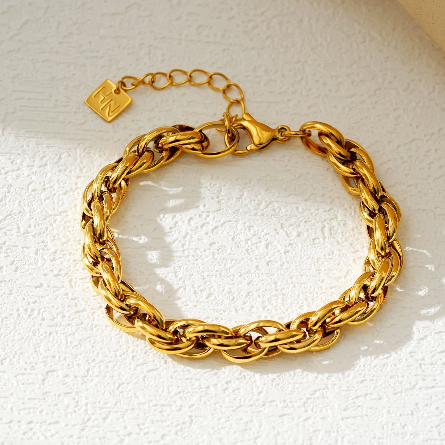 Style WANDSWORTH: Chunky Intricate Multi-Link Bracelet - Velora Luxury Fashion