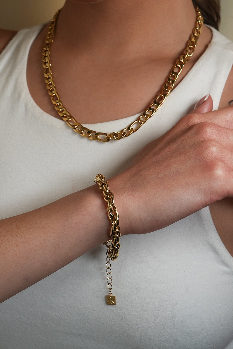 Style WANDSWORTH: Chunky Intricate Multi-Link Bracelet - Velora Luxury Fashion