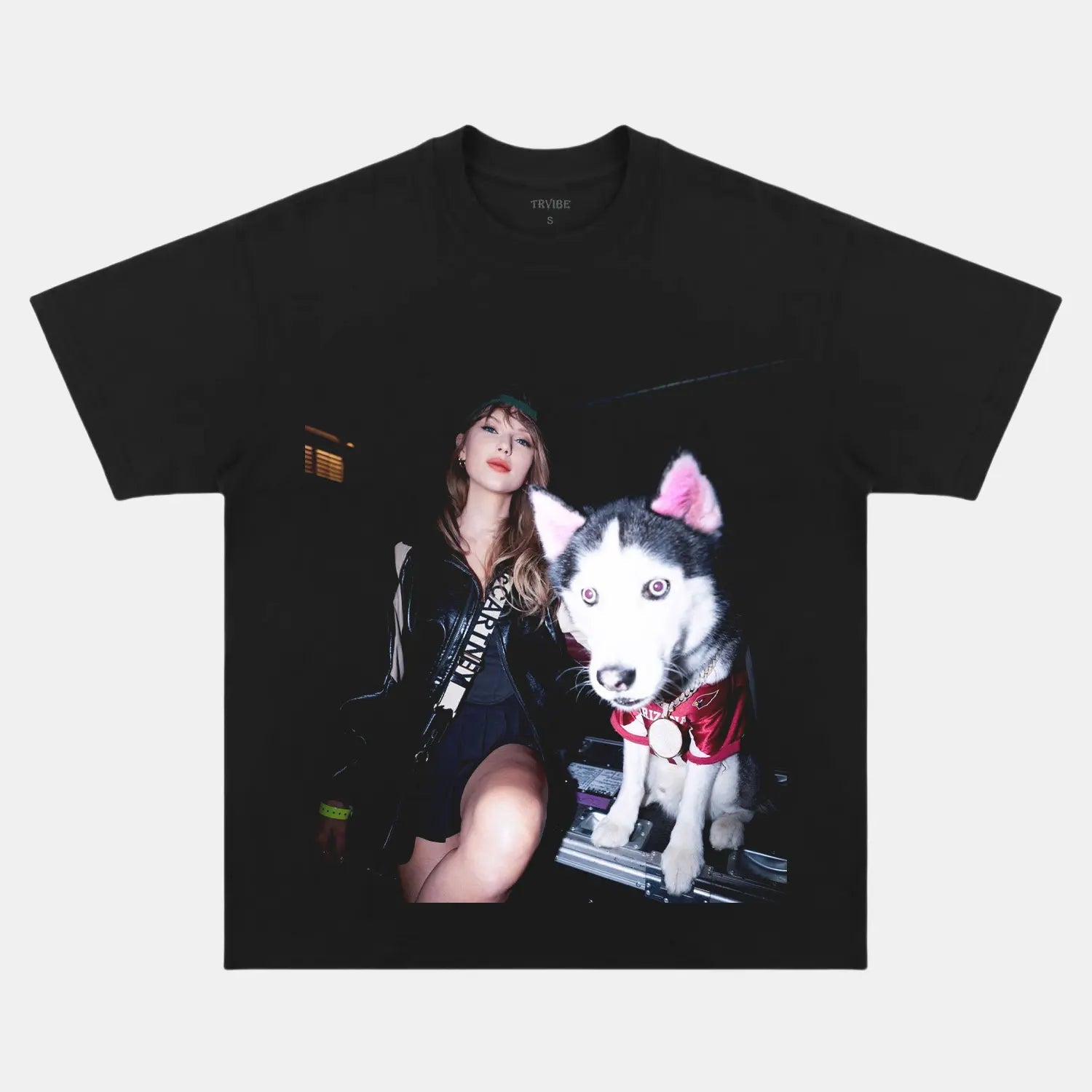Taylor Swift: Music Icon Tee V10 - Velora