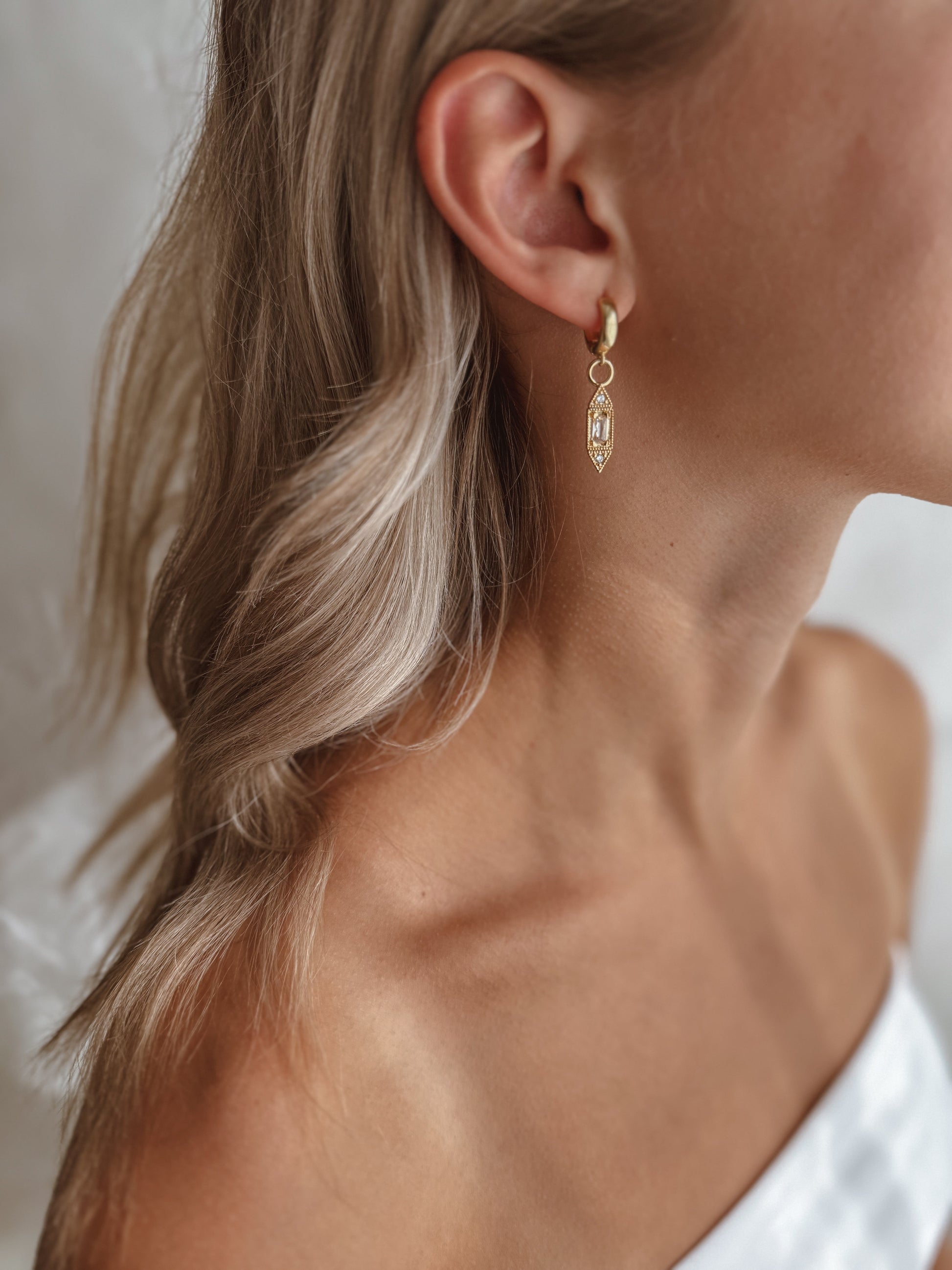 The Celeste Huggie Hoop Earrings - Velora Luxury Fashion